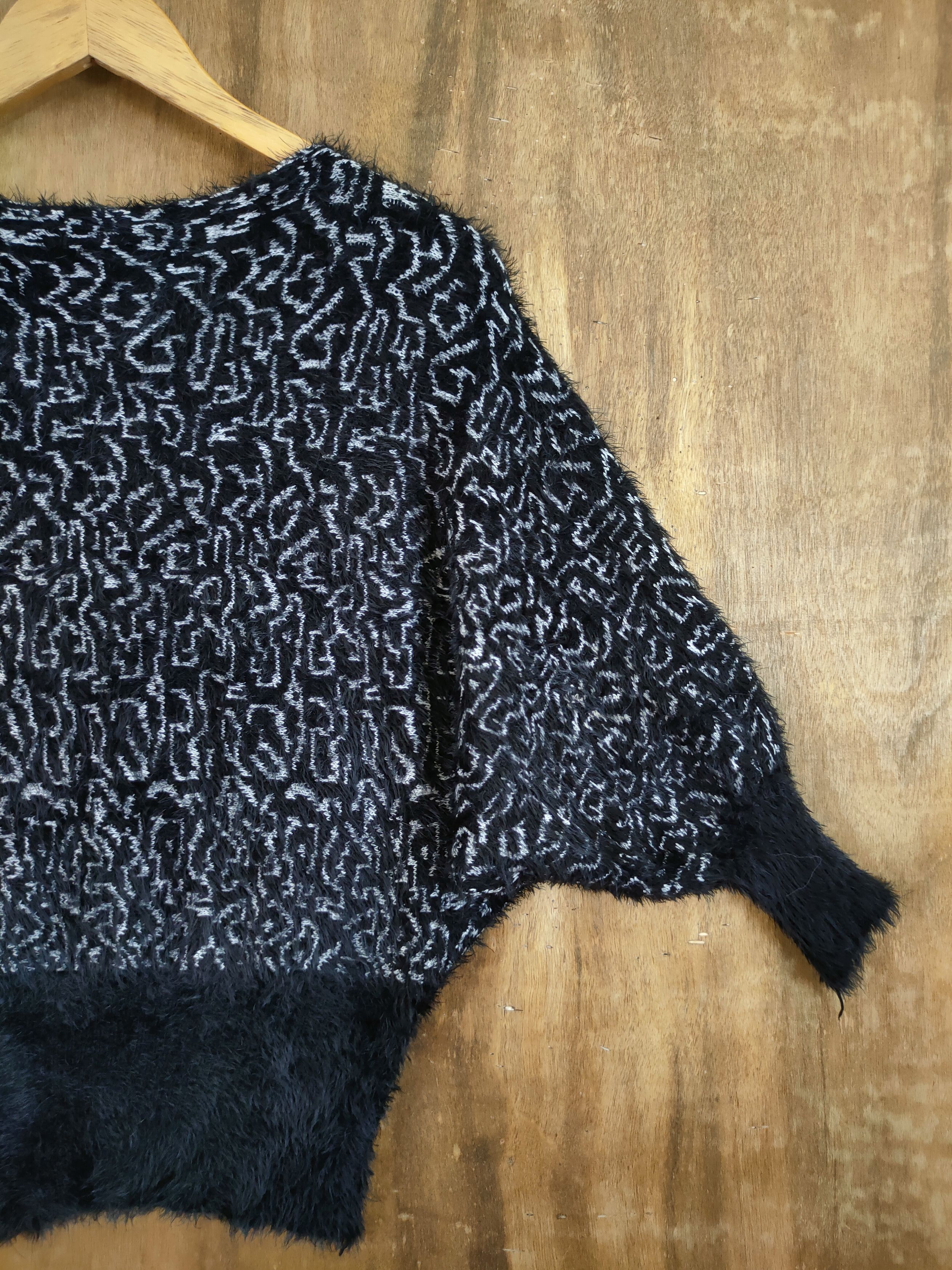 Vintage D Japan mohair shag shaggy soft fur knitwear #46-1025 Size US S / EU 44-46 / 1 - 10 Thumbnail