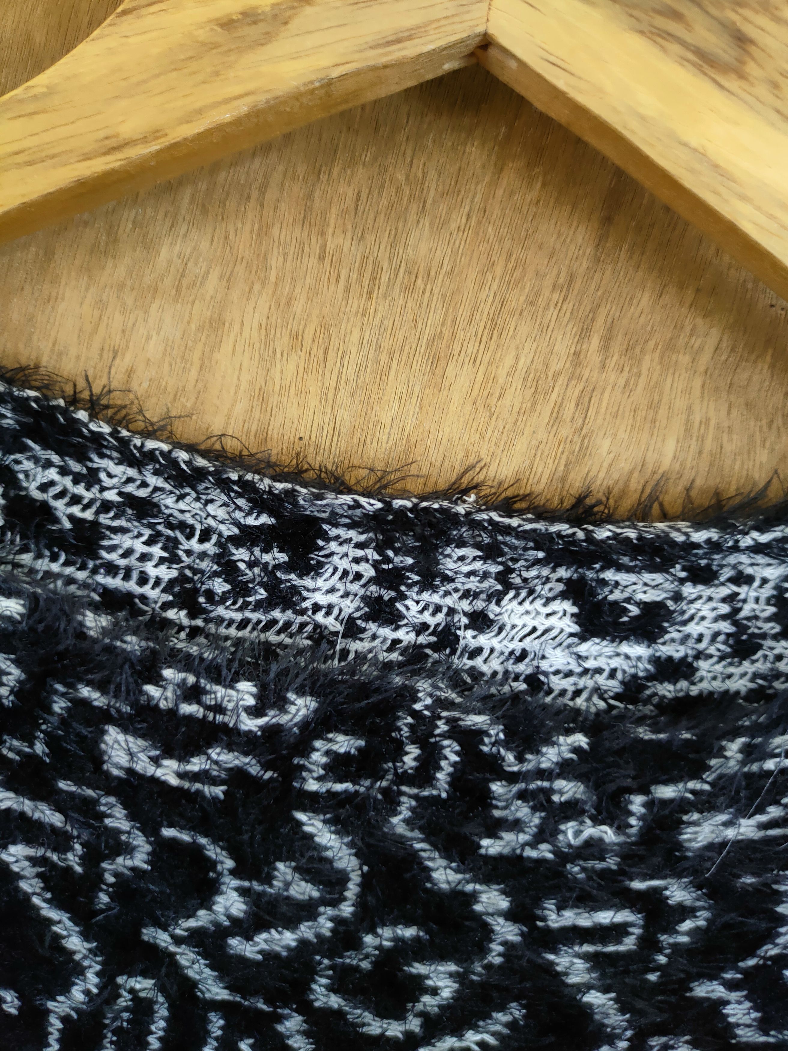 Vintage D Japan mohair shag shaggy soft fur knitwear #46-1025 Size US S / EU 44-46 / 1 - 6 Thumbnail