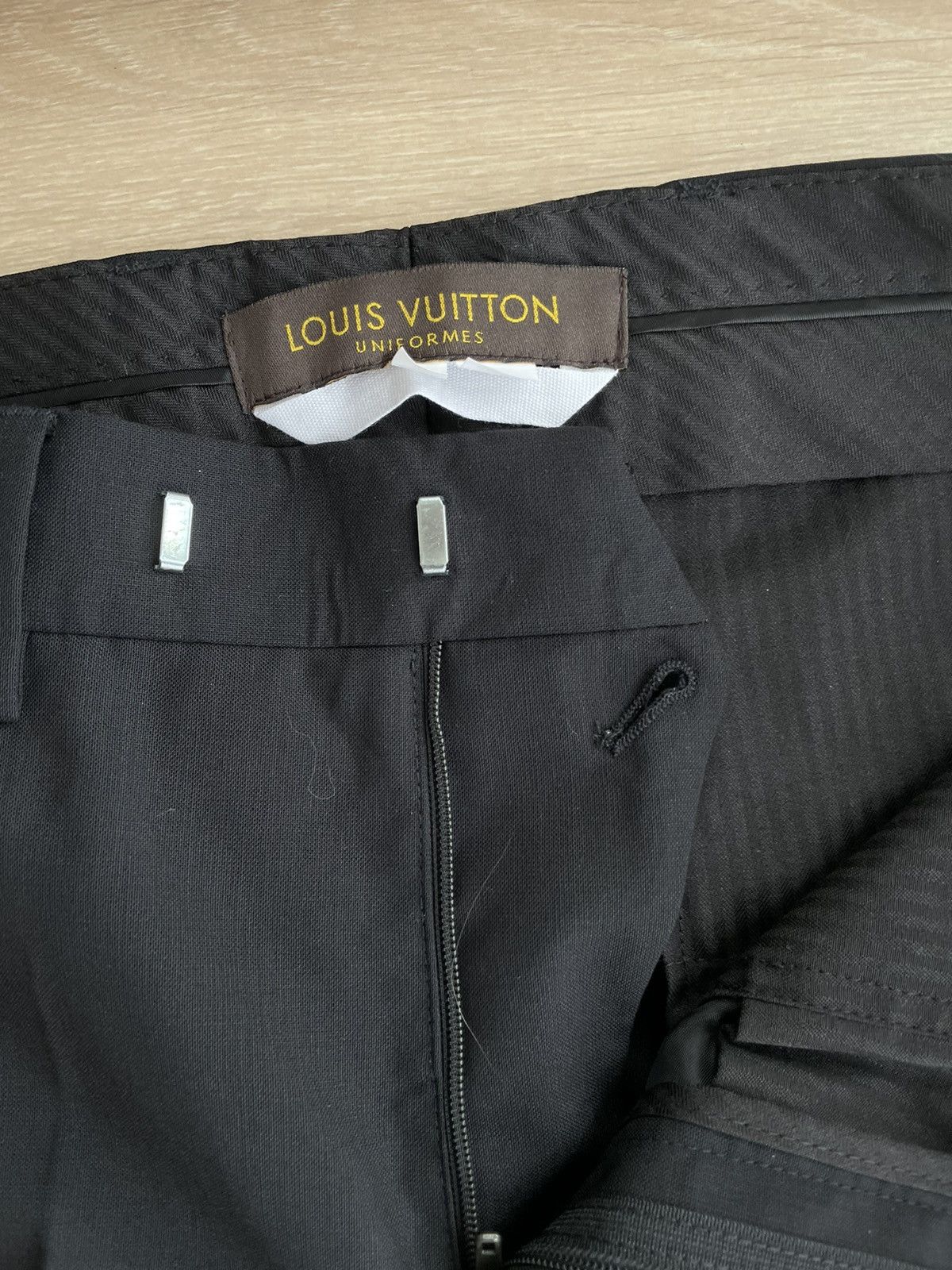 Louis Vuitton Louis Vuitton Uniforms Regular Trousers Made In Romania Size 46S - 6 Thumbnail