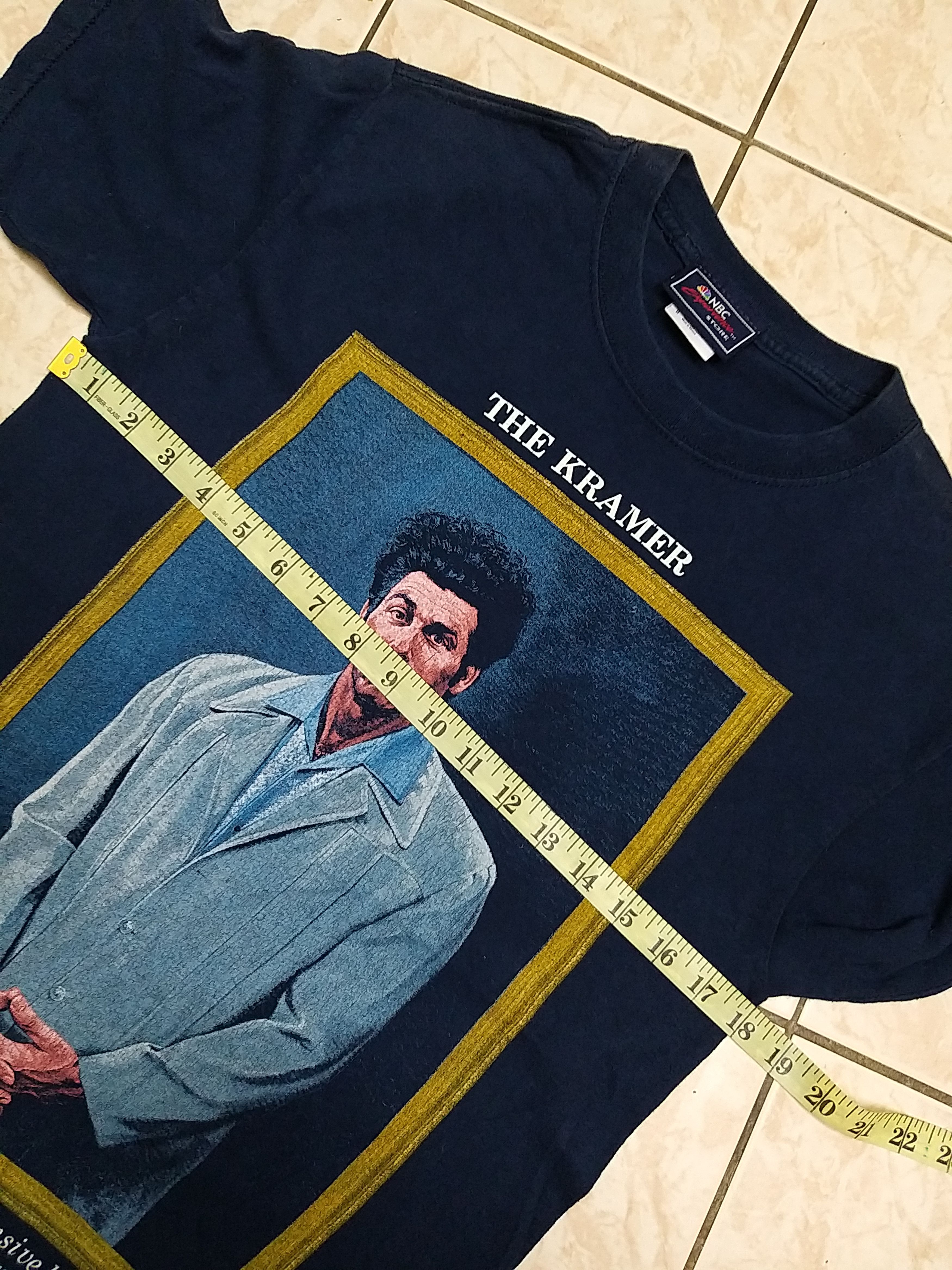 Vintage VINTAGE 90'S SEINFELD"THE KRAMER"1997 TV SITCOM T SHIRT Size US S / EU 44-46 / 1 - 5 Thumbnail