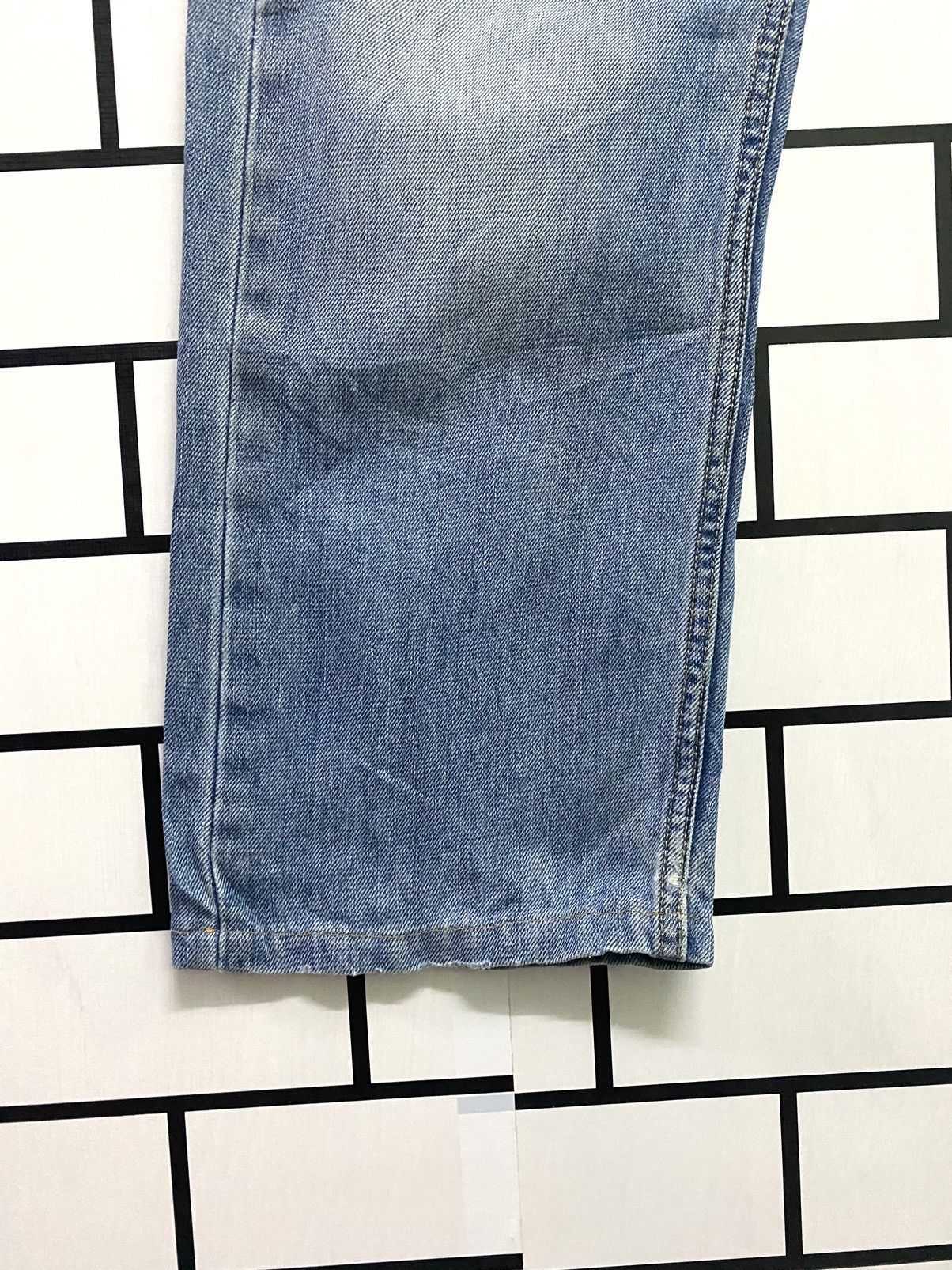 Levi's × Vintage Vintage Levis 505 Distressed Denim -L47 Size US 33 - 10 Thumbnail
