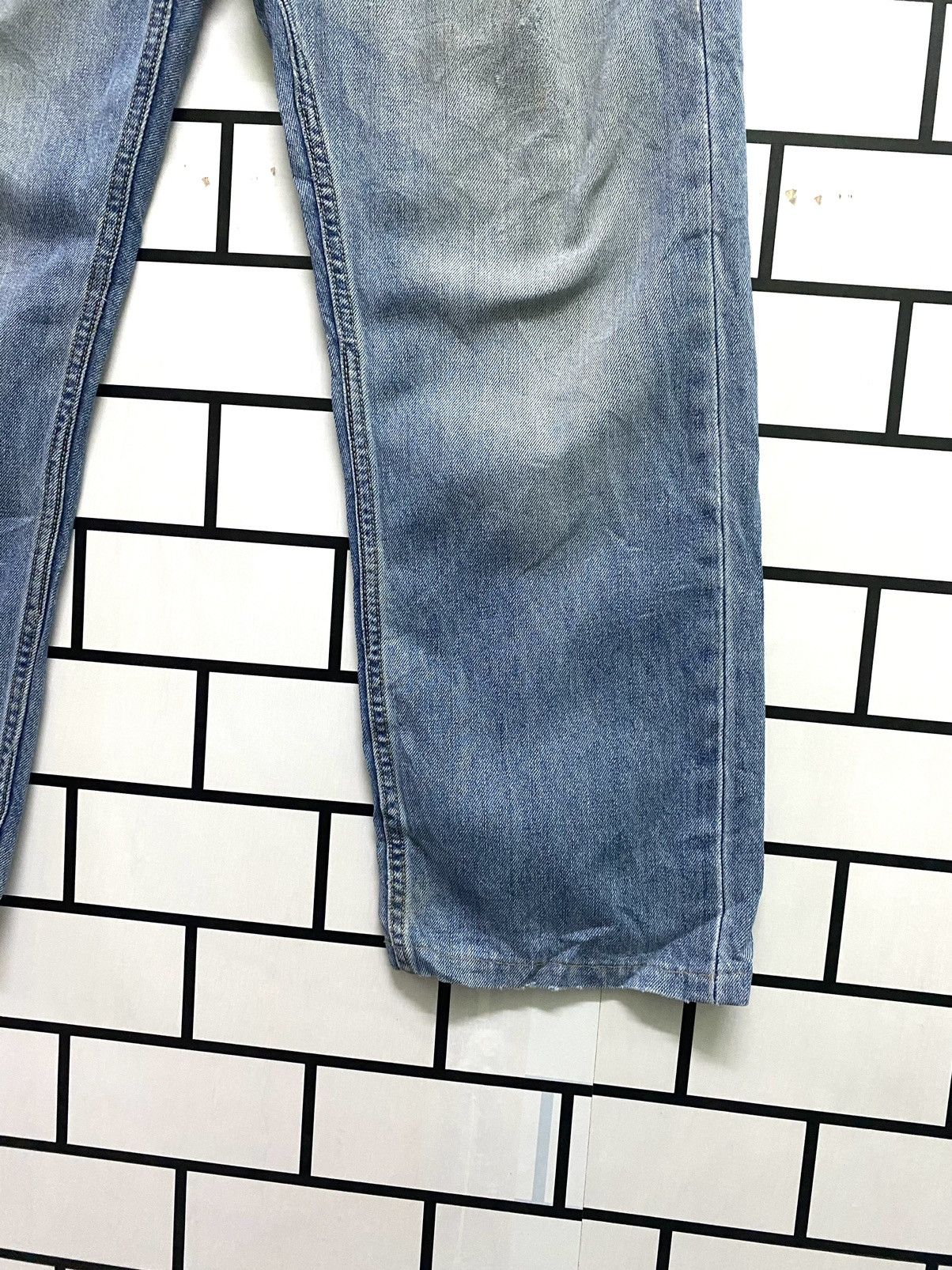 Levi's × Vintage Vintage Levis 505 Distressed Denim -L47 Size US 33 - 9 Thumbnail