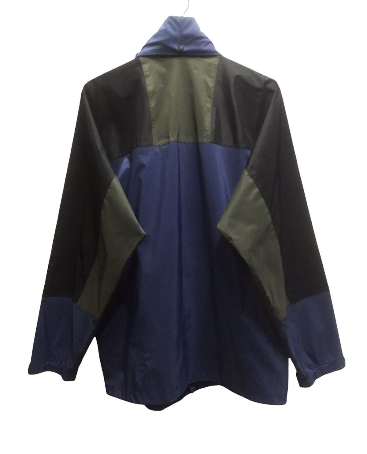 The North Face TNF Tri-Tone Waterproof Jacket Size US M / EU 48-50 / 2 - 6 Thumbnail