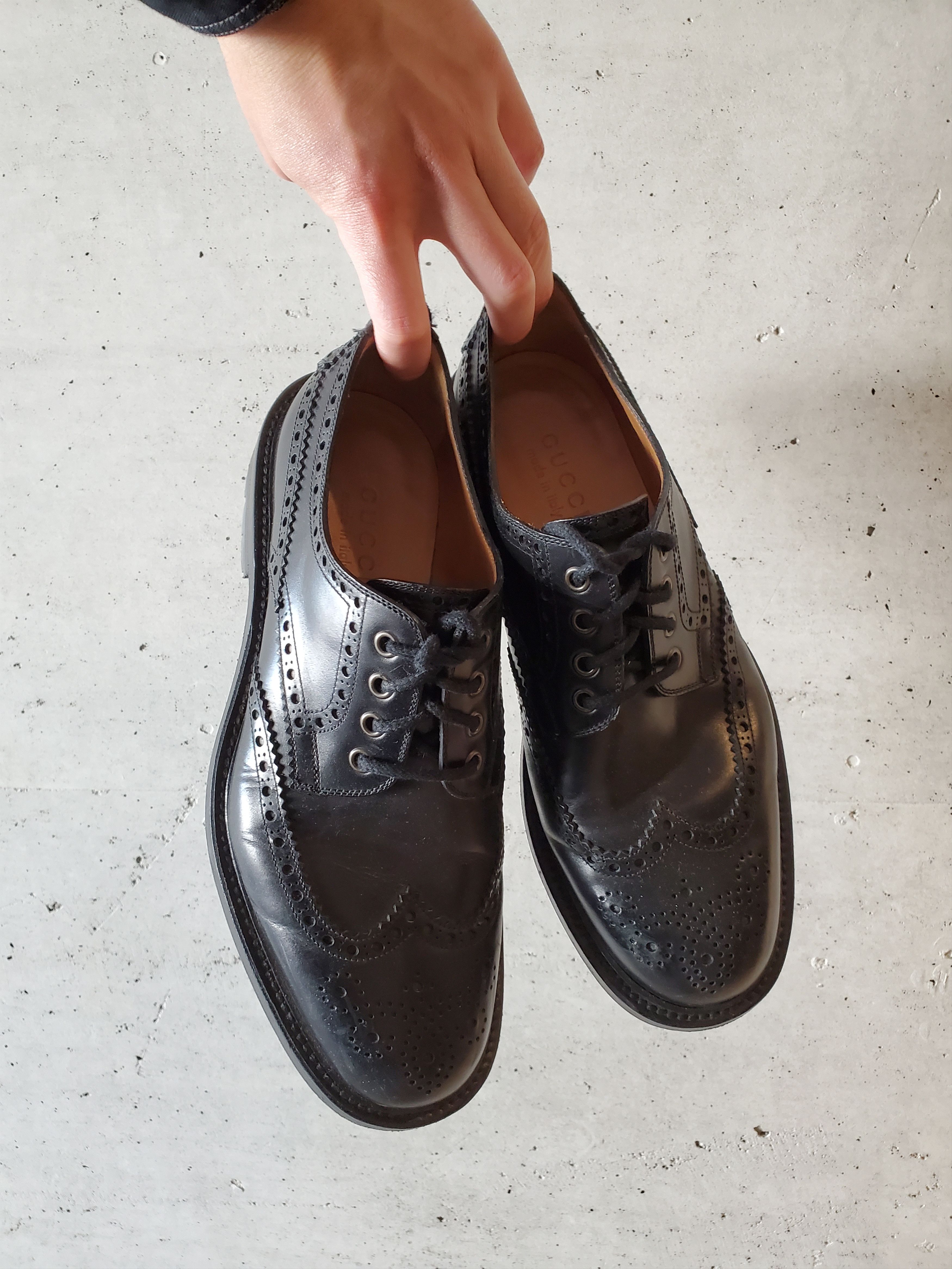 Gucci Leather Wingtip Brogue with Tiger Motif