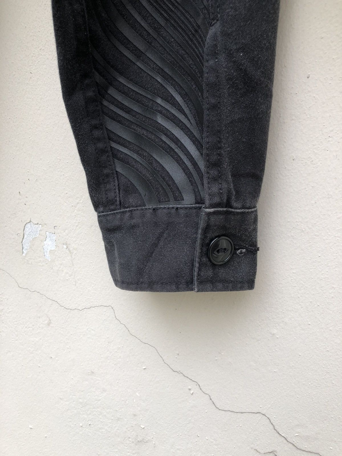 The Viridi-anne 90s Peacemaker Japan Ethnic Tribe Faded Black Trucker Jacket Size US L / EU 52-54 / 3 - 17 Thumbnail