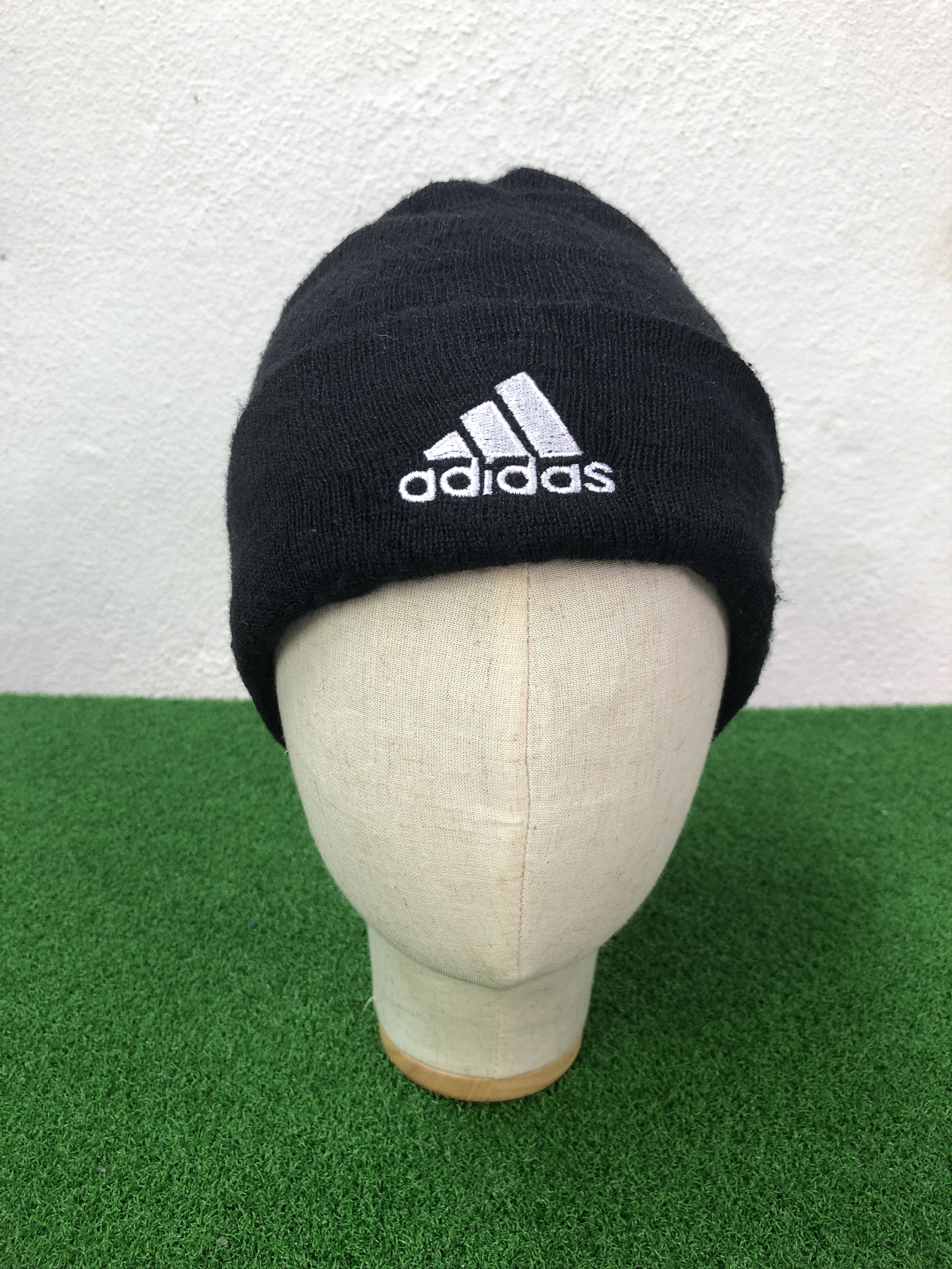 Adidas Adidas Black Beanie Hat Size ONE SIZE - 1 Thumbnail