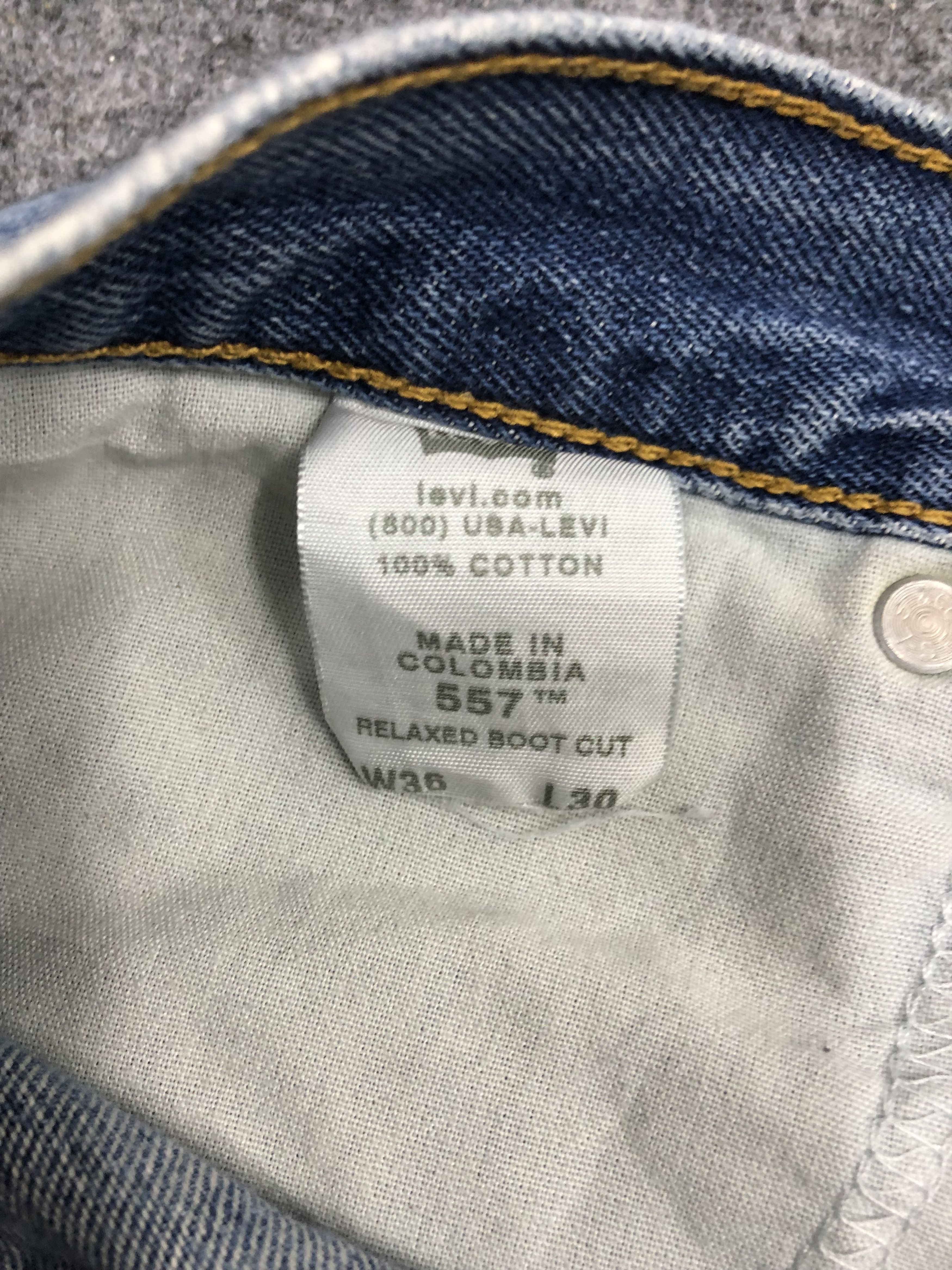 Levi's Vintage Levis 557 Sun Faded Denim DP1316 Size US 37 - 7 Thumbnail
