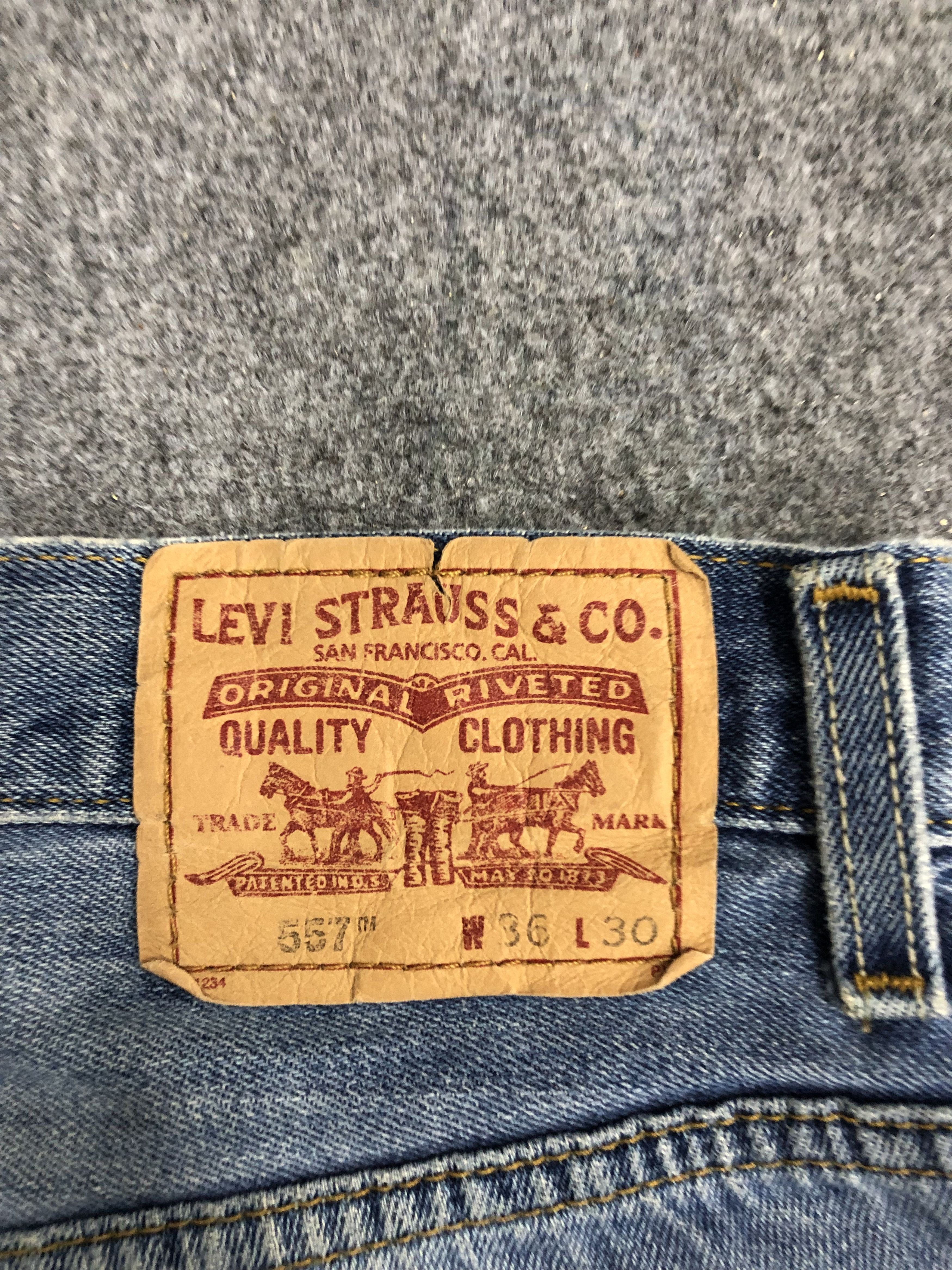 Levi's Vintage Levis 557 Sun Faded Denim DP1316 Size US 37 - 5 Thumbnail