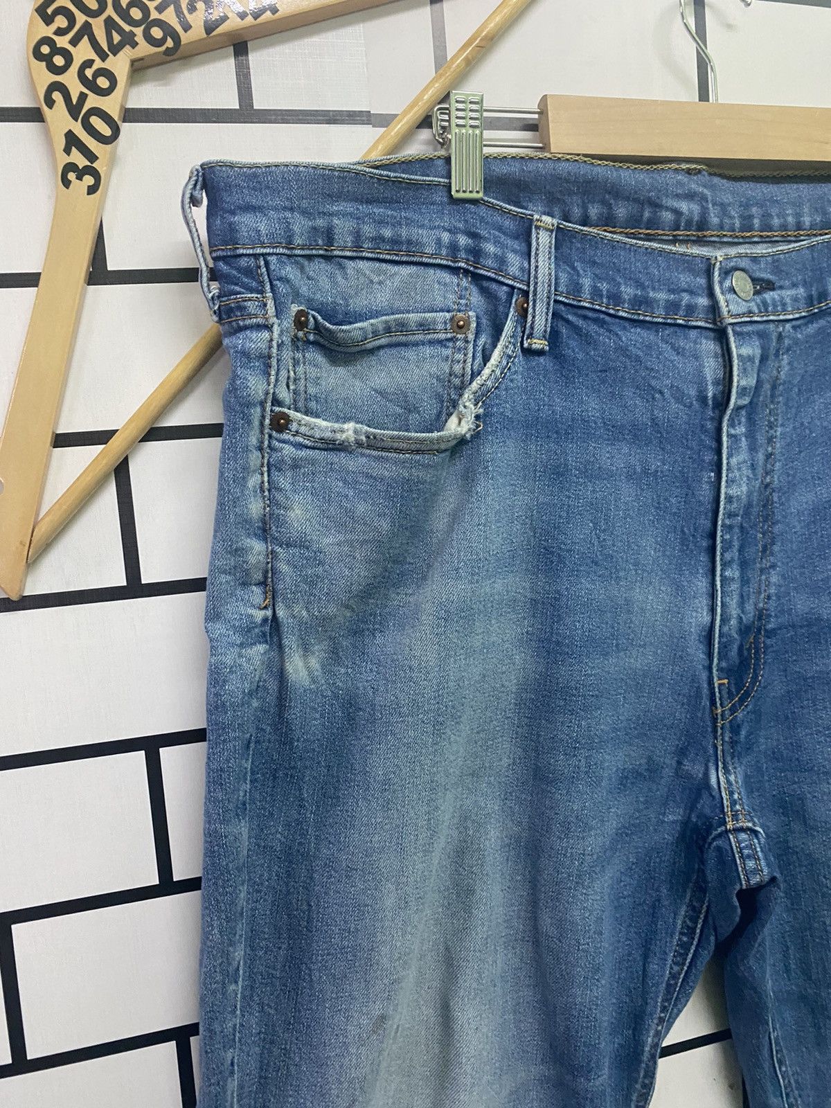 Levi's × Vintage Vintage LEVIS 553 Blue Distressed Denim - L50 Size US 40 / EU 56 - 5 Thumbnail