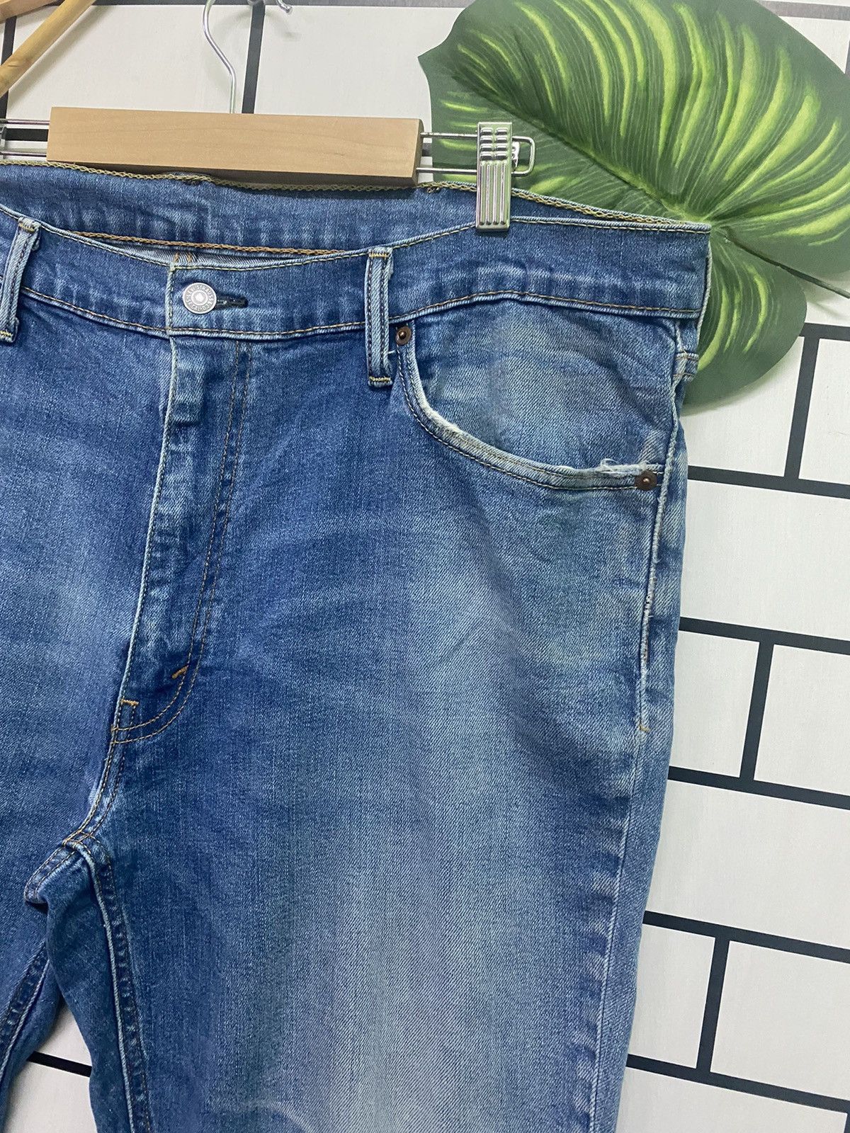 Levi's × Vintage Vintage LEVIS 553 Blue Distressed Denim - L50 Size US 40 / EU 56 - 6 Thumbnail