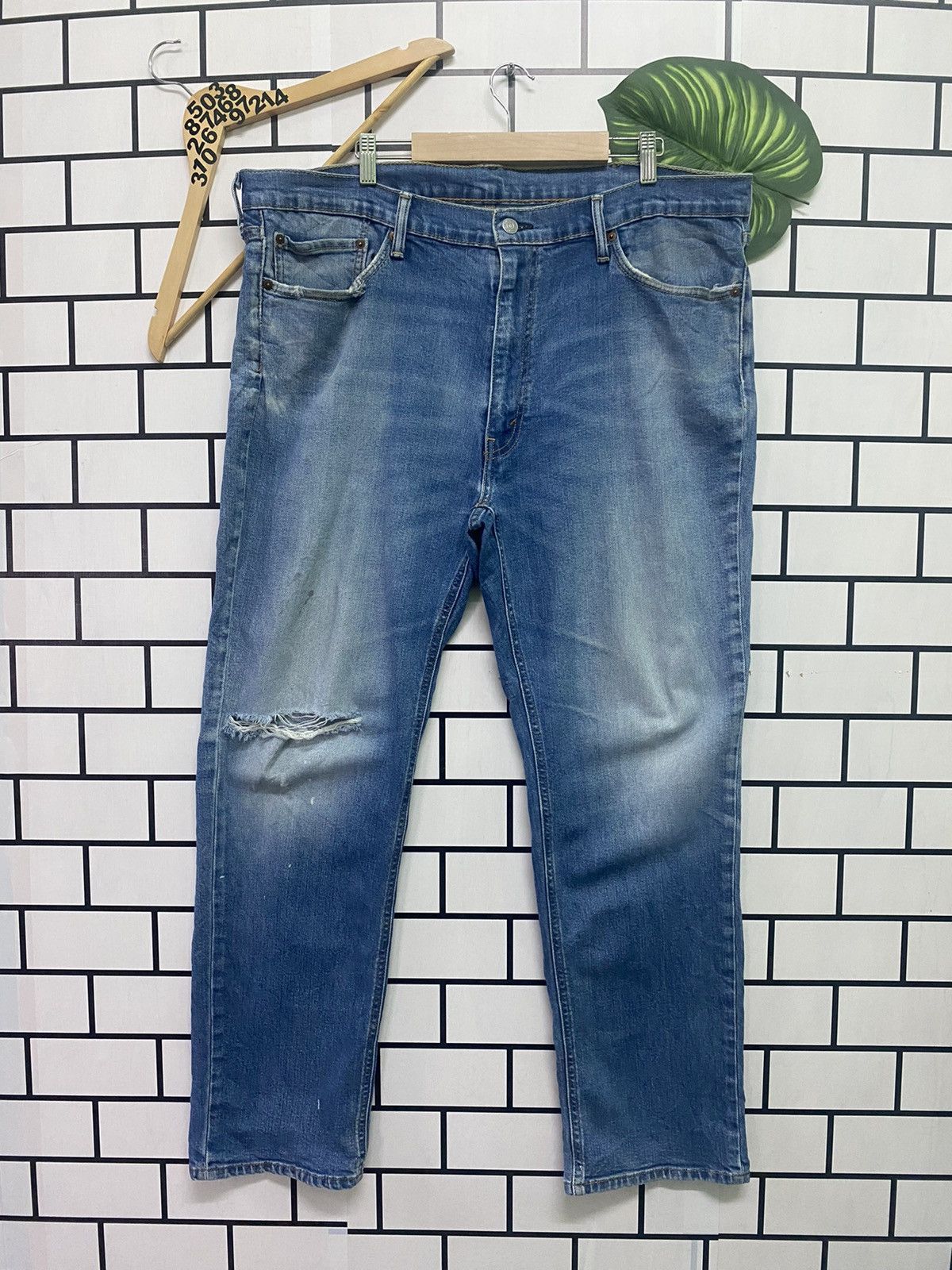 Levi's × Vintage Vintage LEVIS 553 Blue Distressed Denim - L50 Size US 40 / EU 56 - 1 Thumbnail