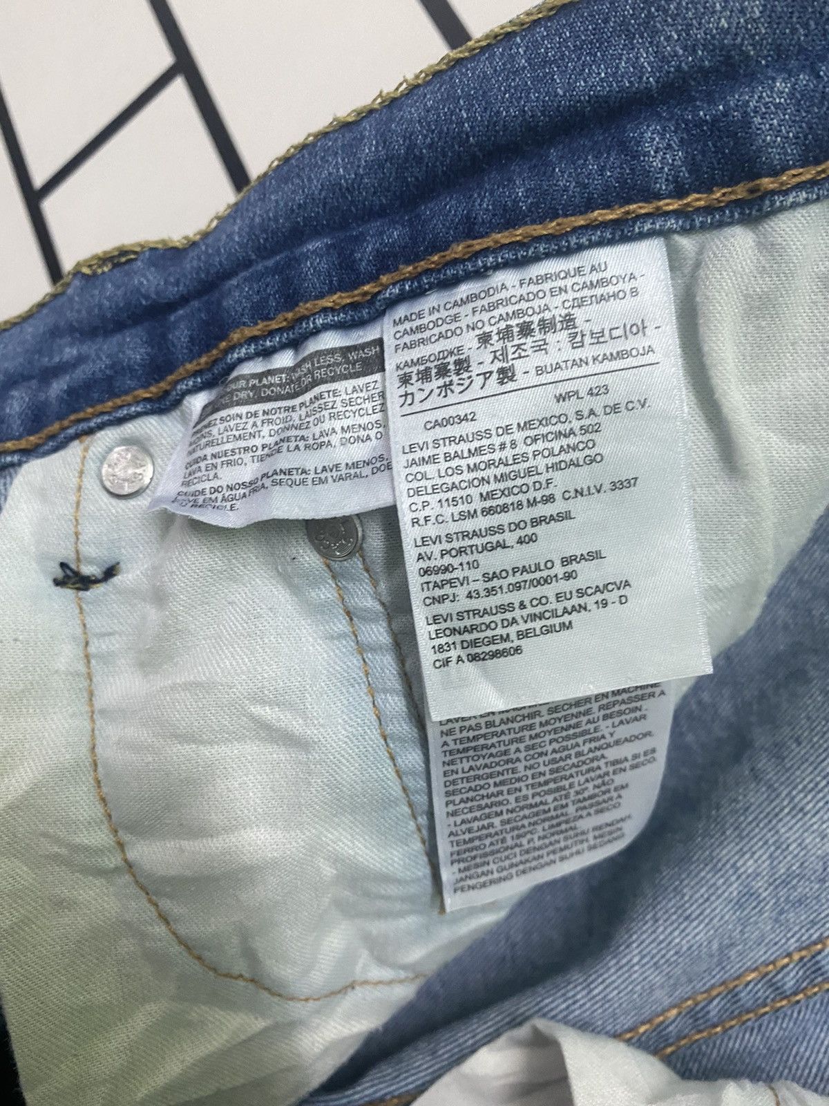 Levi's × Vintage Vintage LEVIS 553 Blue Distressed Denim - L50 Size US 40 / EU 56 - 15 Thumbnail