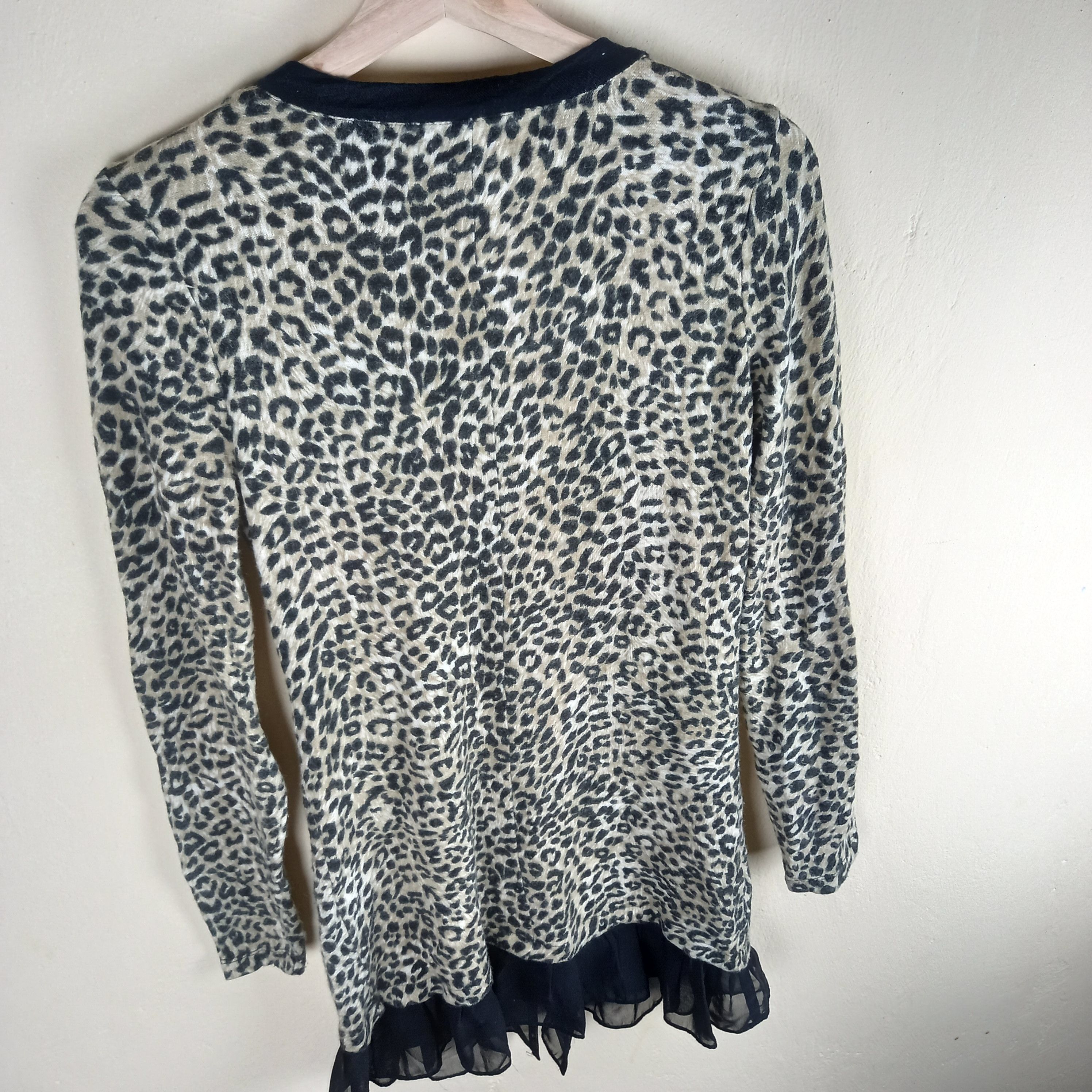 Designer Plastic Island :: Leopard full printed cardigan Size US S / EU 44-46 / 1 - 15 Thumbnail