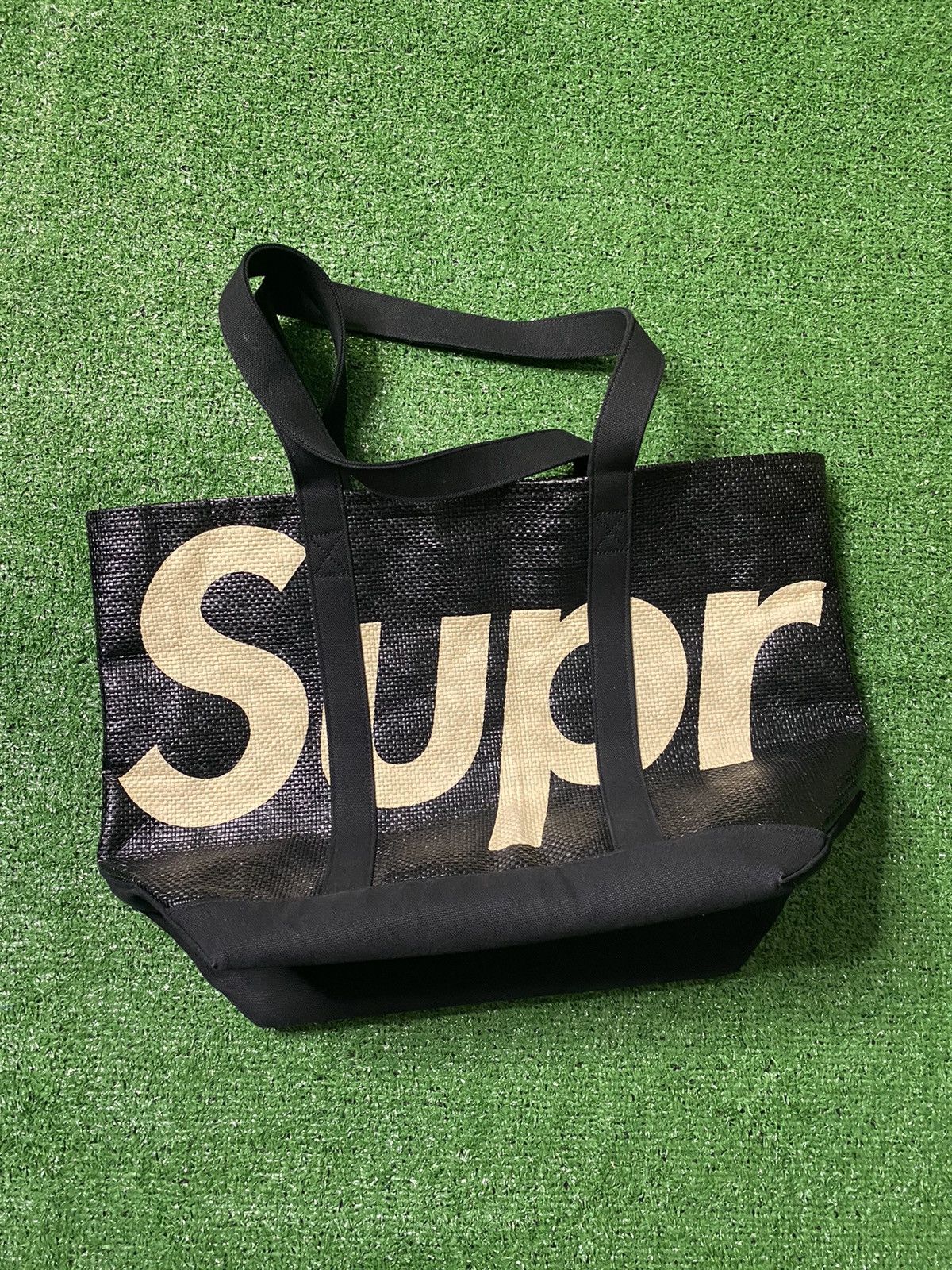 Supreme SUPREME RAFFIA TOTE BLACK | Grailed