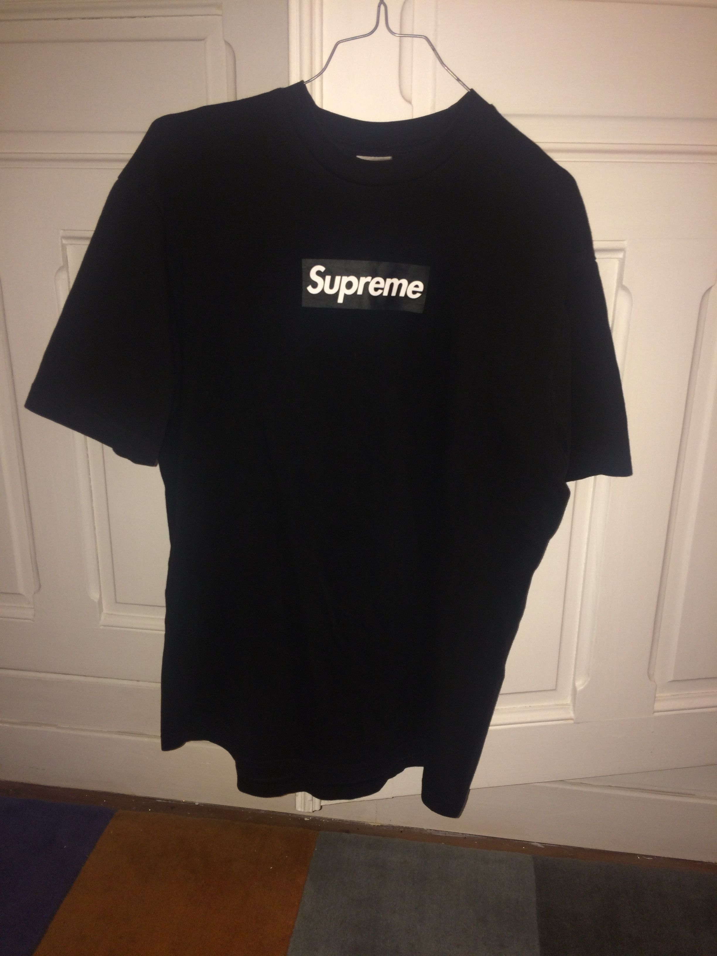 Black on black shop box logo tee