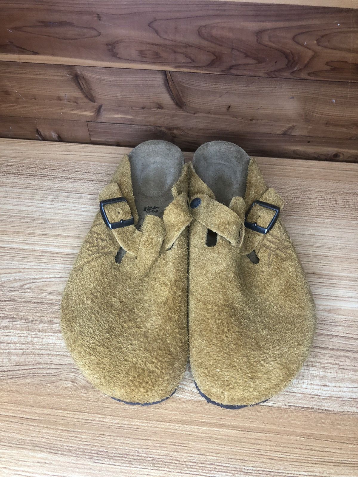 Birkenstock × Stussy Stussy Birkenstock Caramel Boston Clog Size US 10 / EU 43 - 3 Thumbnail