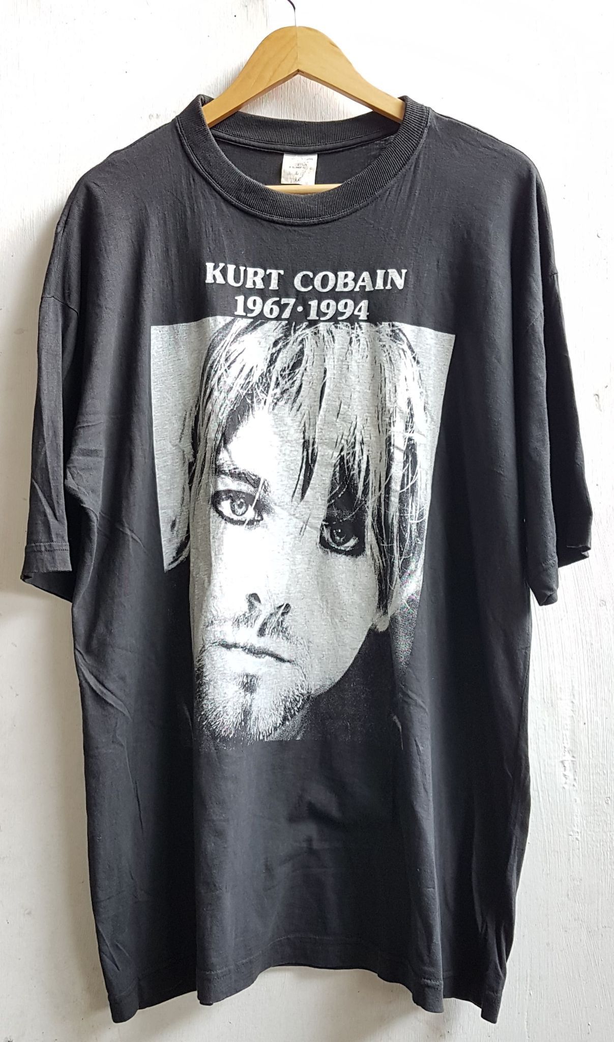 Vintage 90's Nirvana Kurt Cobain Memorial Euro Bootleg T Shirt