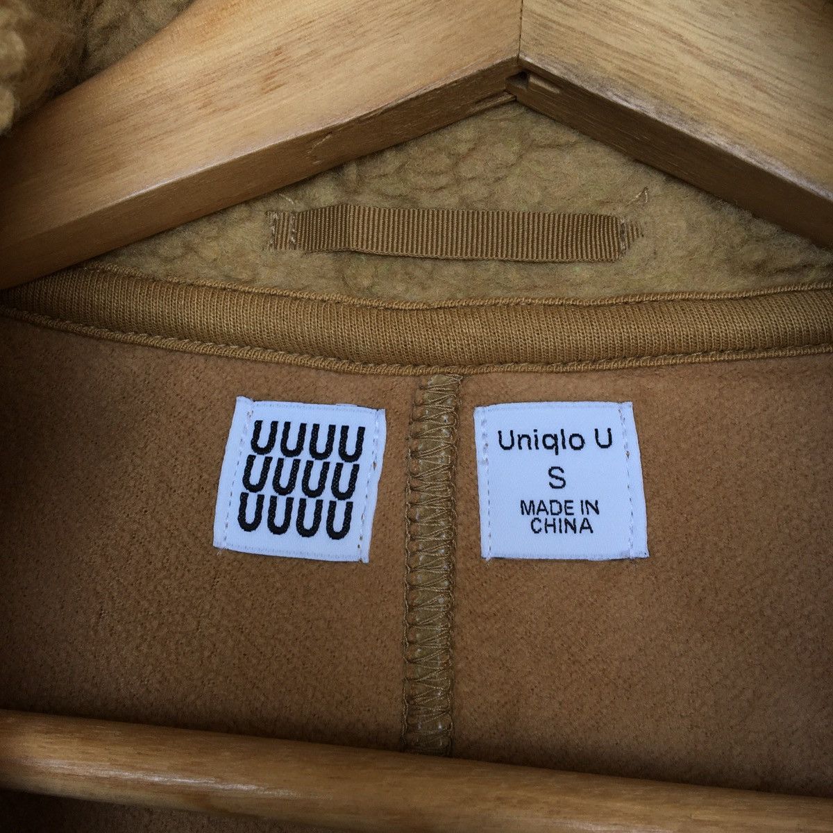 Uniqlo UUU Fleece Sweater / Uniqlo UUU Sweater Pullover
