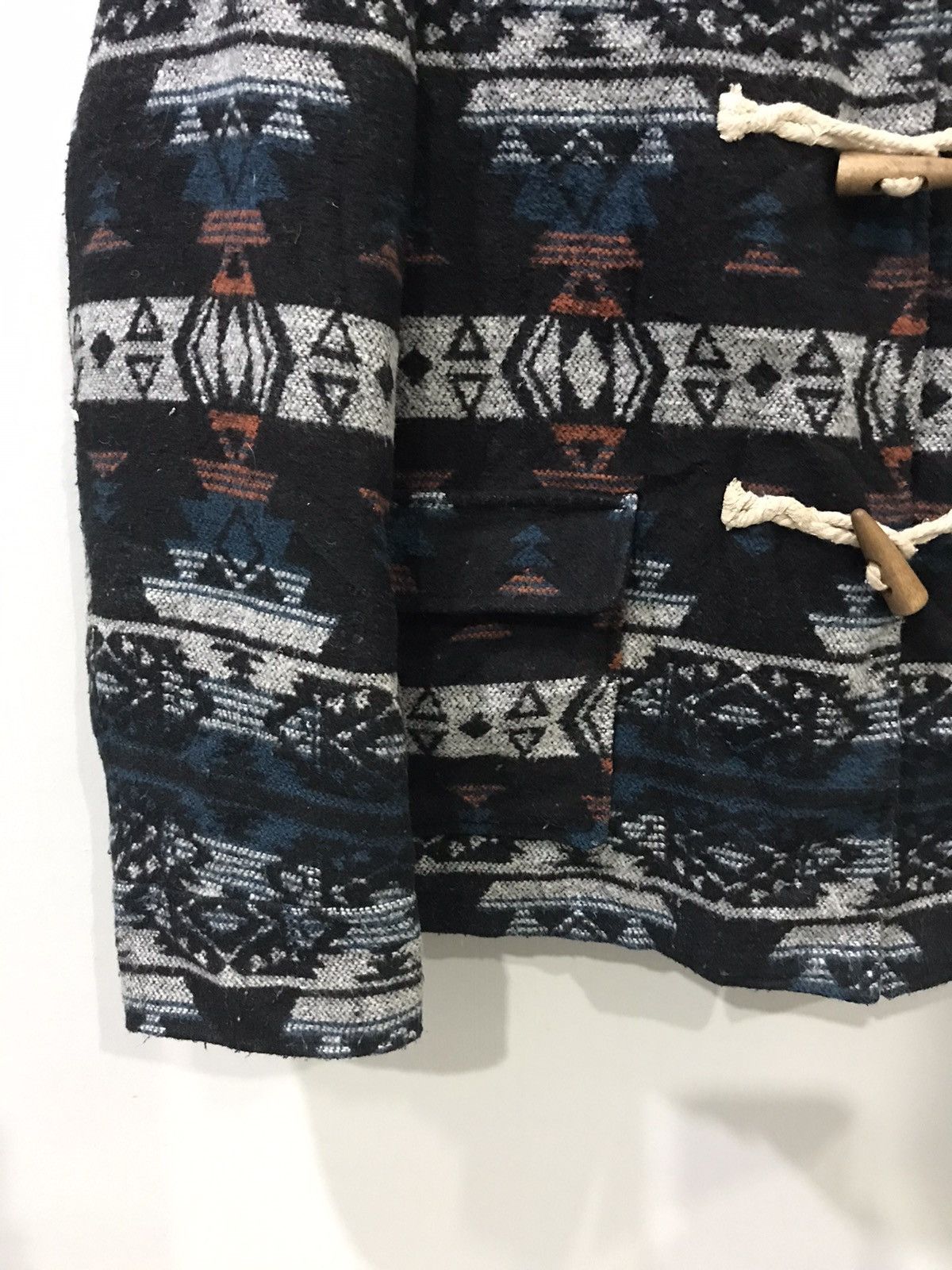 Japanese Brand WOMEN! Navajo Aztec Japan Wool Duffle Hoodie Coat Size US S / EU 44-46 / 1 - 7 Thumbnail