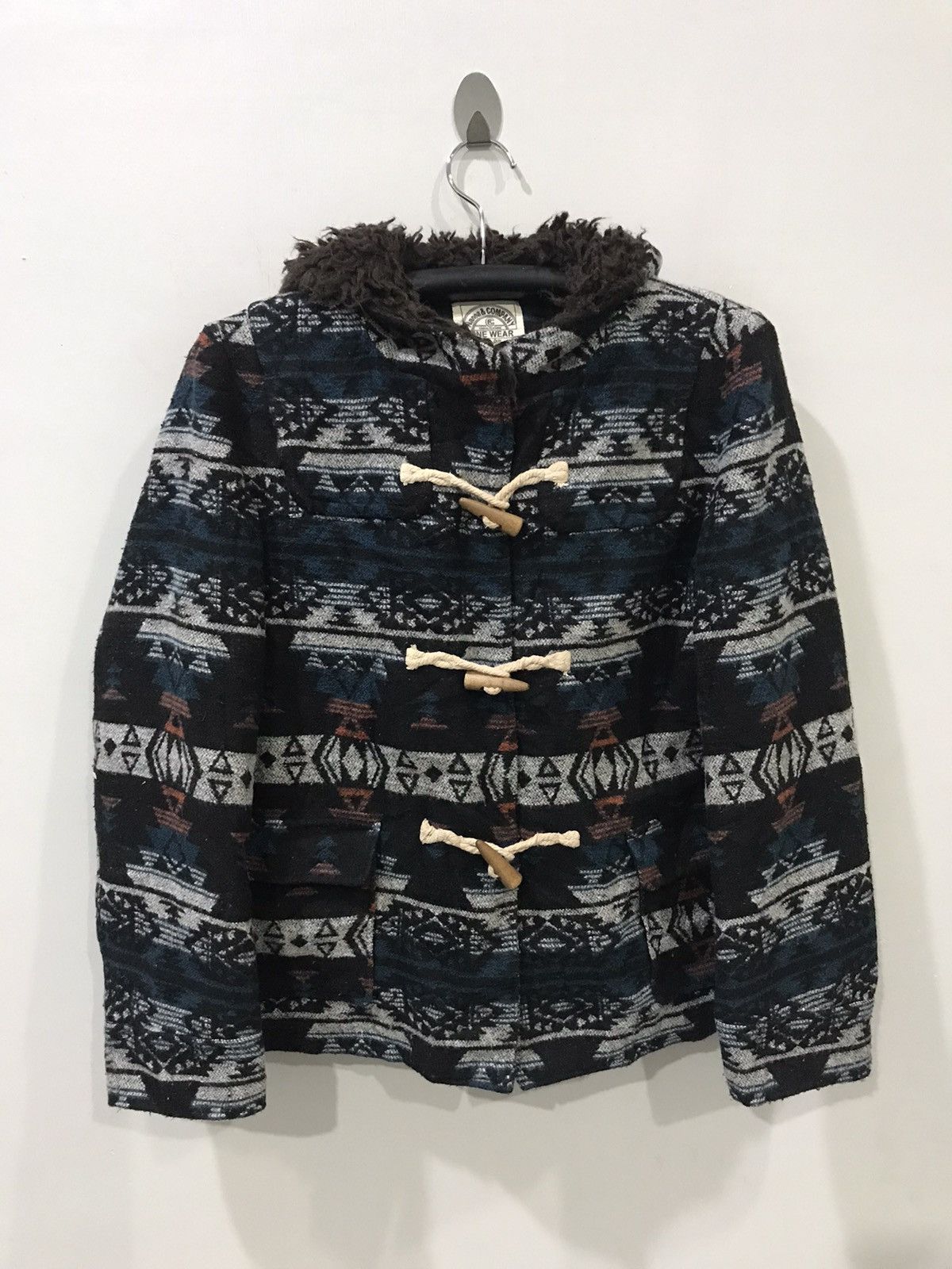 Japanese Brand WOMEN! Navajo Aztec Japan Wool Duffle Hoodie Coat Size US S / EU 44-46 / 1 - 1 Thumbnail