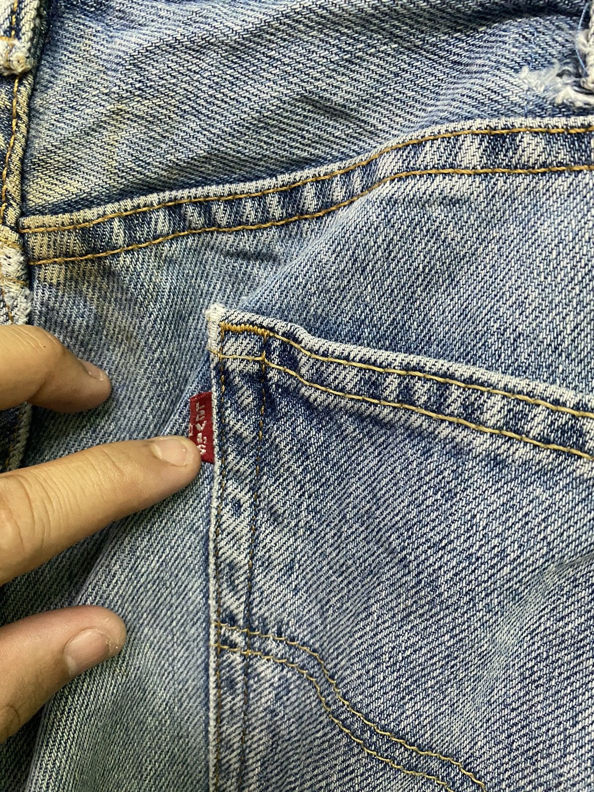 Levi's × Vintage Vintage LEVIS Distressed Denim-L55 Size US 40 / EU 56 - 13 Thumbnail