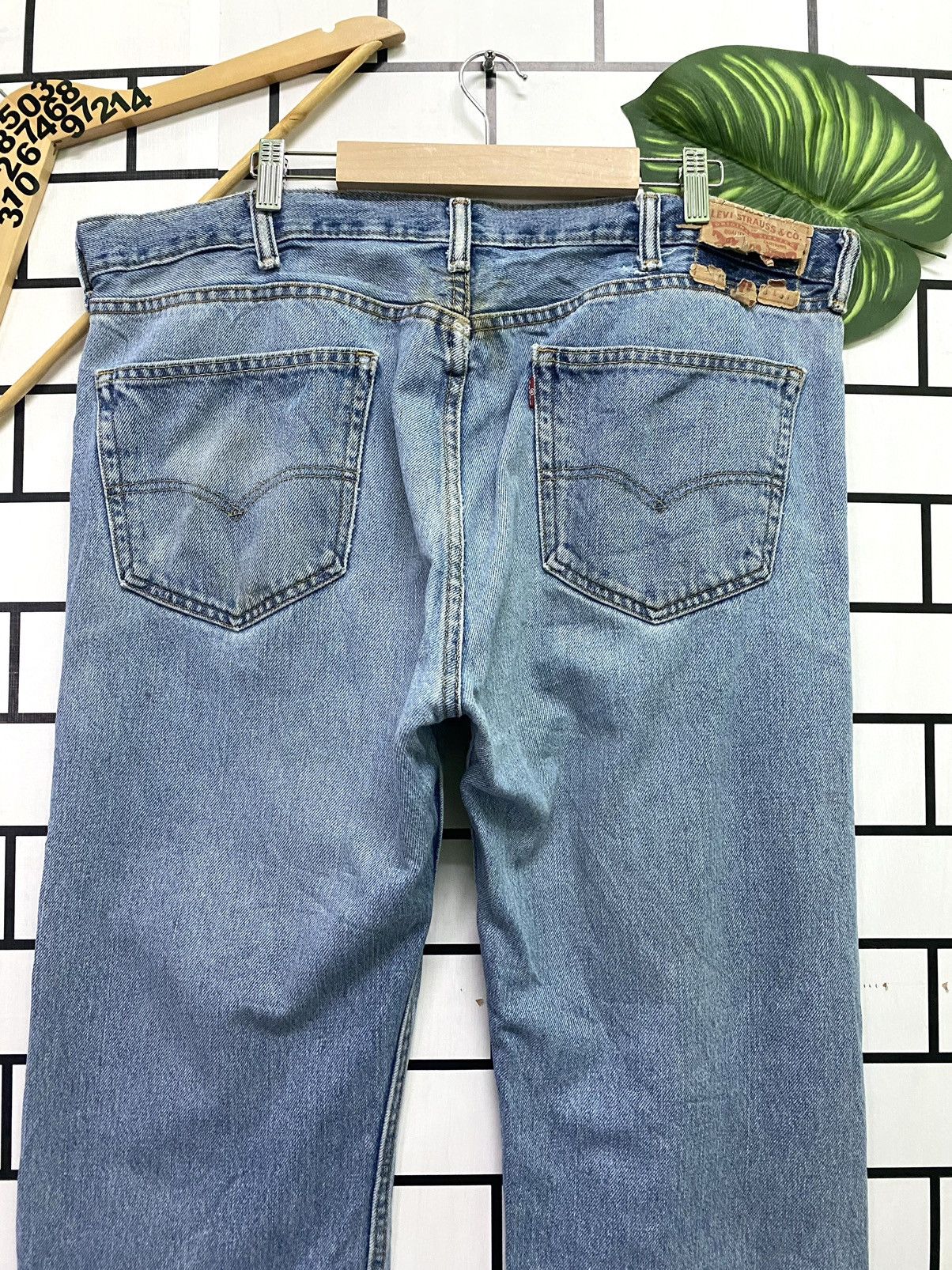 Levi's × Vintage Vintage LEVIS Distressed Denim-L55 Size US 40 / EU 56 - 15 Thumbnail