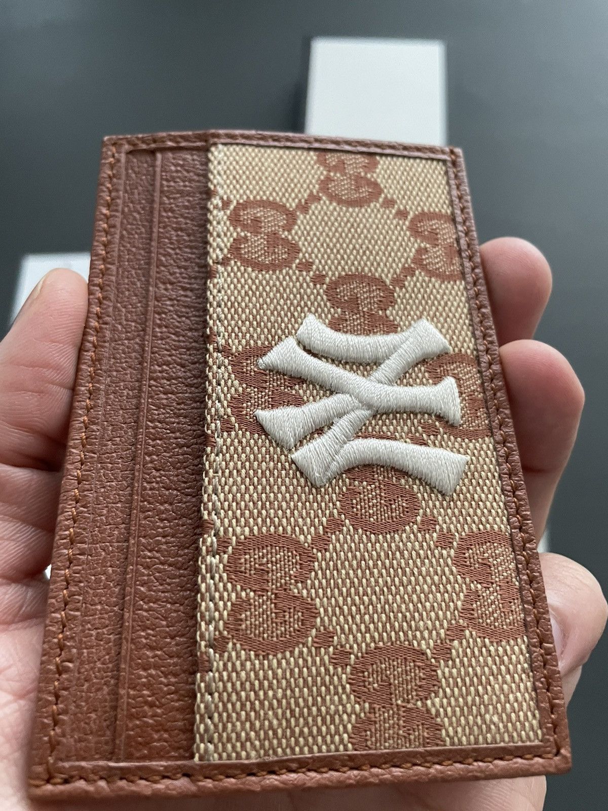 Gucci × New York Yankees Rare Runway Limited Edition Gucci x Yankees Logo Cardholder Size ONE SIZE - 21 Thumbnail