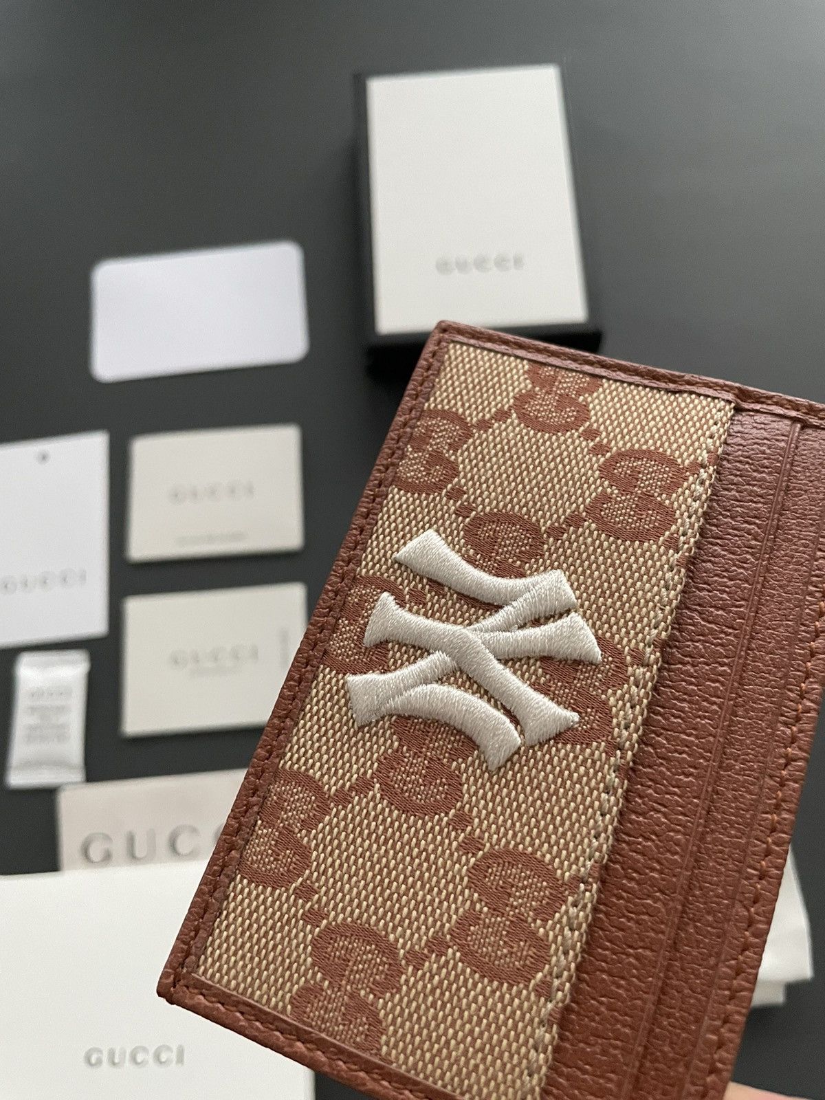 Gucci × New York Yankees Rare Runway Limited Edition Gucci x Yankees Logo Cardholder Size ONE SIZE - 20 Thumbnail