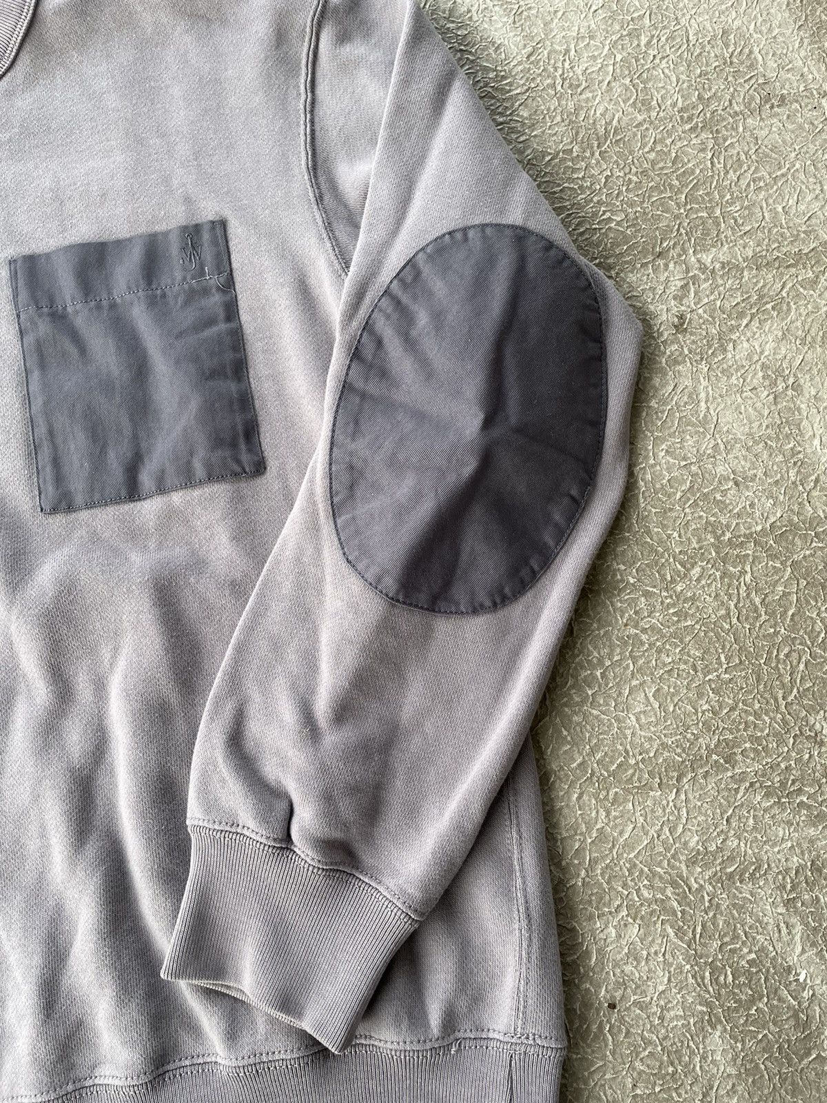 Designer × JW Anderson × Uniqlo JW Anderson x Uniqlo Elbow Patch Crewneck Size US L / EU 52-54 / 3 - 4 Thumbnail