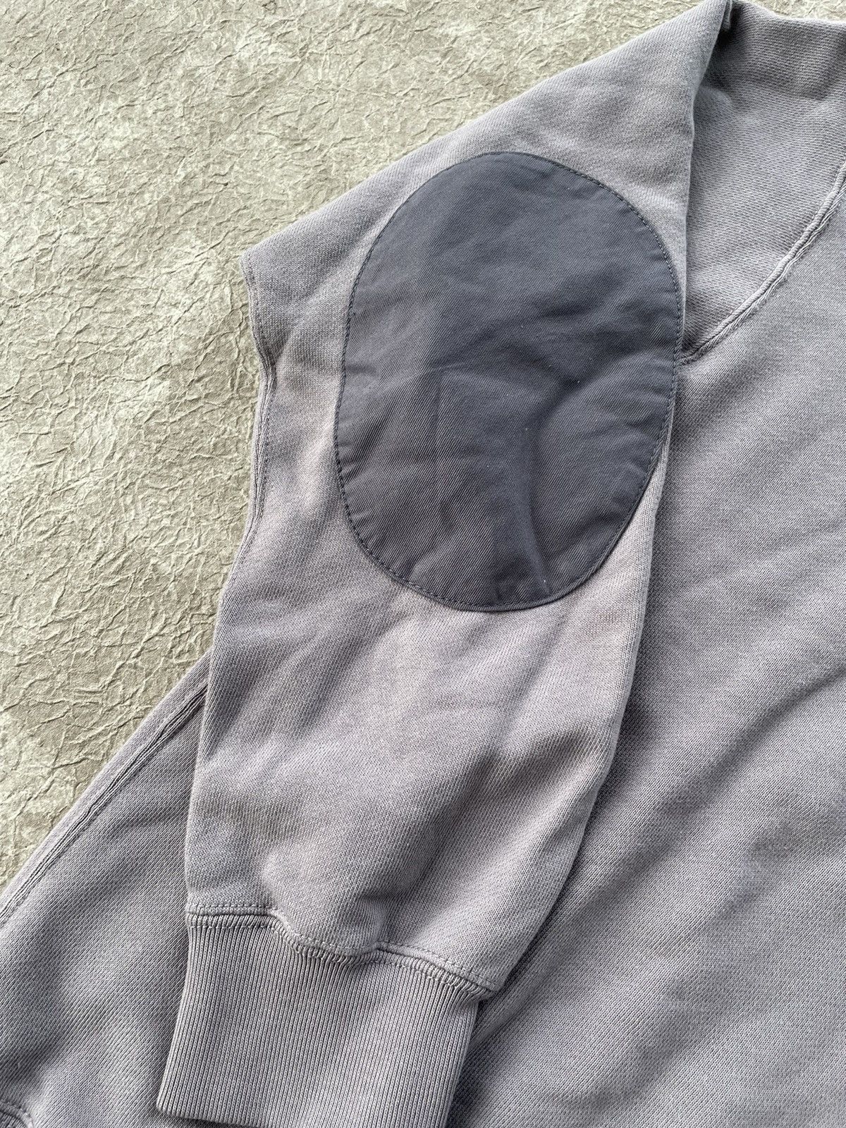 Designer × JW Anderson × Uniqlo JW Anderson x Uniqlo Elbow Patch Crewneck Size US L / EU 52-54 / 3 - 3 Thumbnail