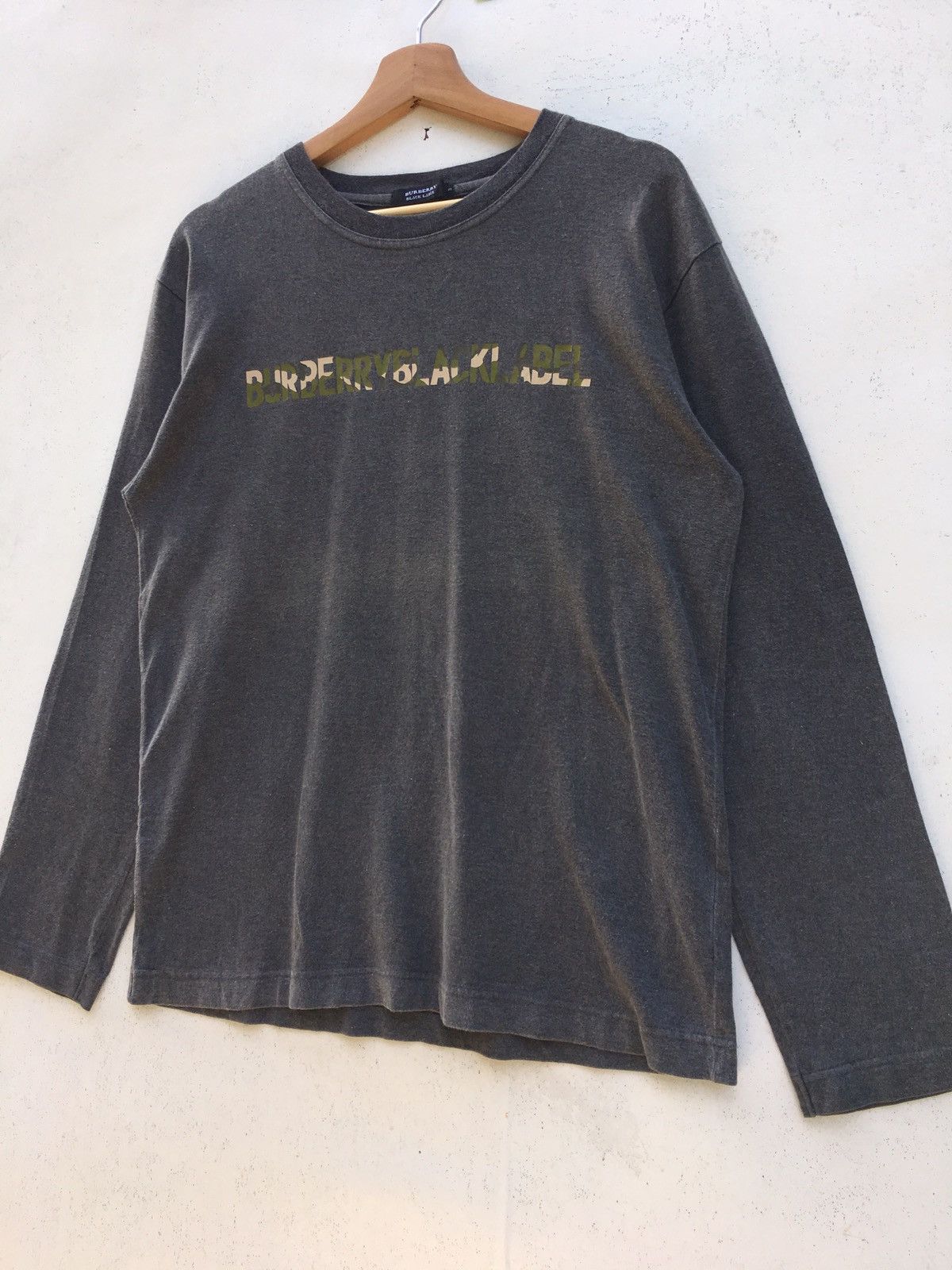 Burberry Vintage Burberry Black Label Spellout Longsleeve Size US M / EU 48-50 / 2 - 5 Thumbnail