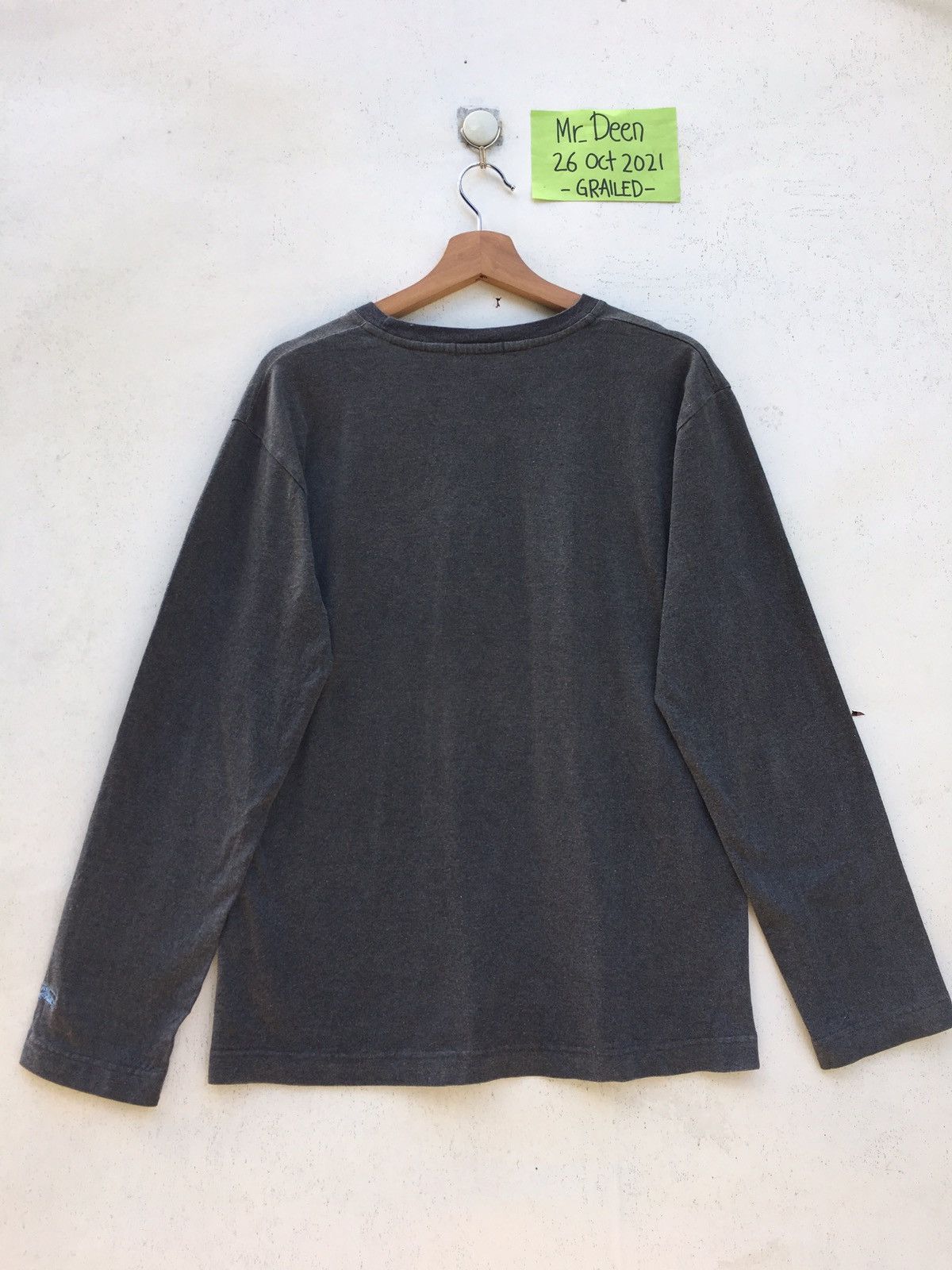 Burberry Vintage Burberry Black Label Spellout Longsleeve Size US M / EU 48-50 / 2 - 13 Thumbnail