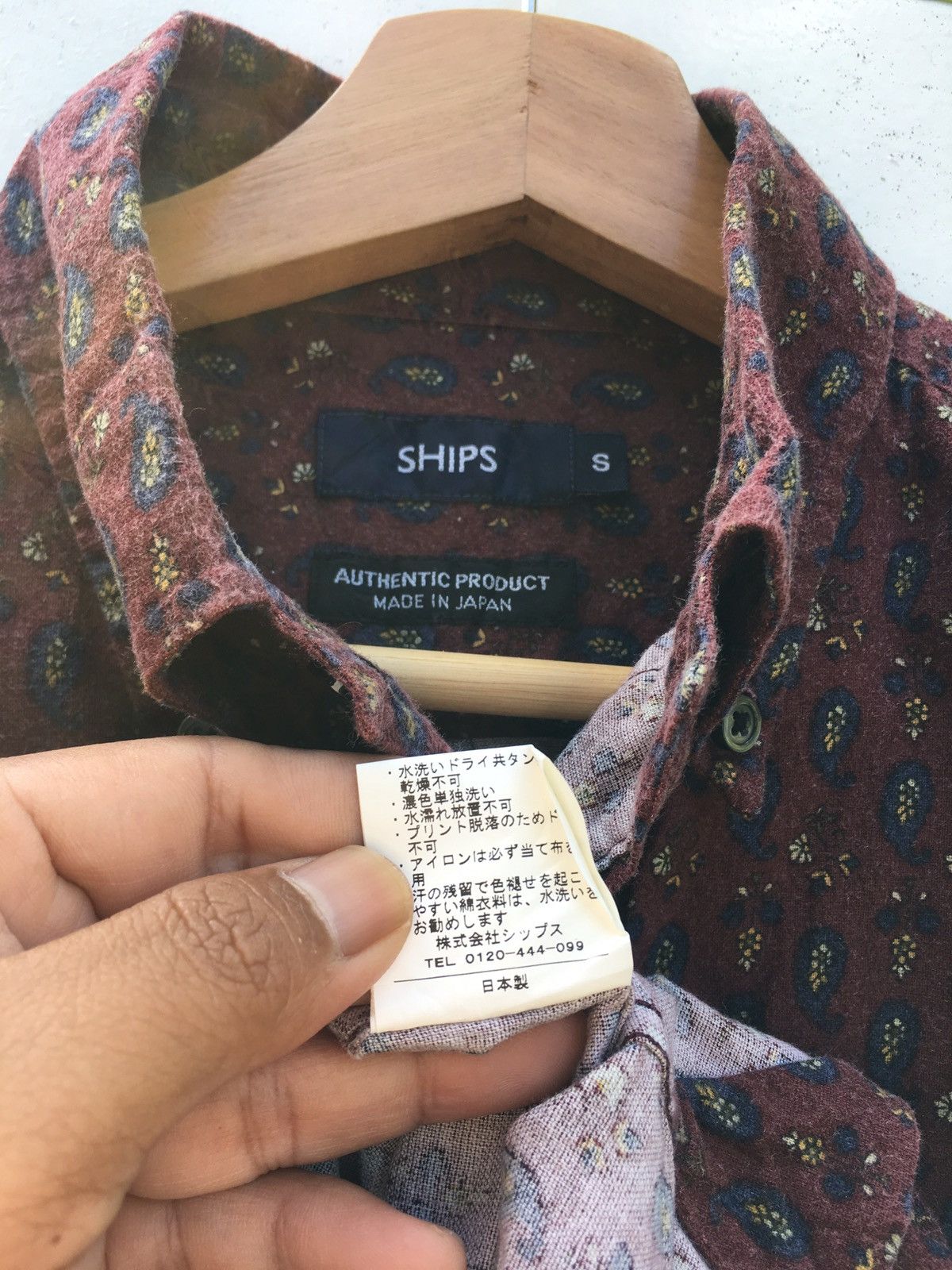 Japanese Brand Vintage Rare SHIPS Paisley Buttons Shirt Size US S / EU 44-46 / 1 - 9 Thumbnail