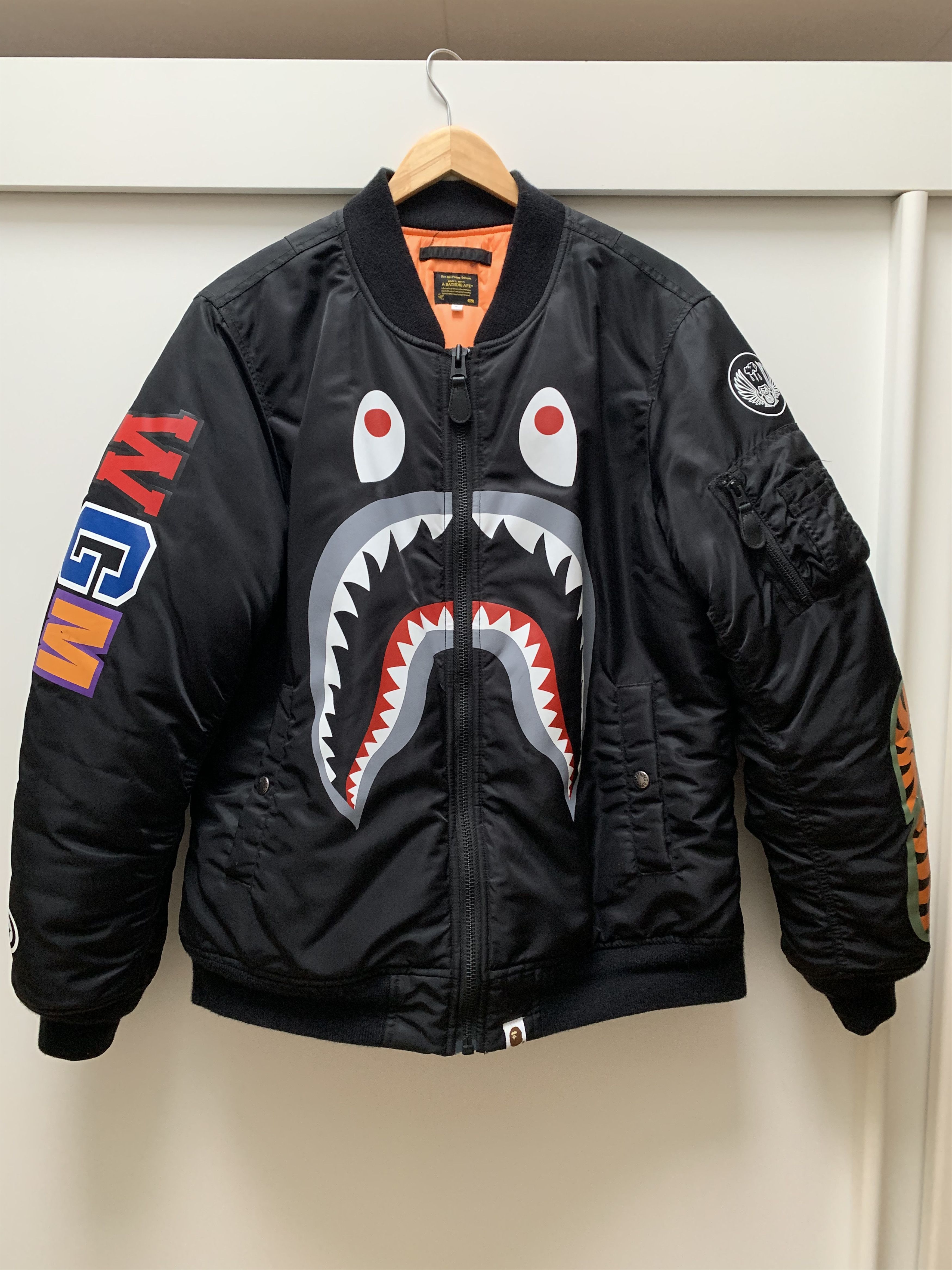 Bape bomber best sale jacket shark