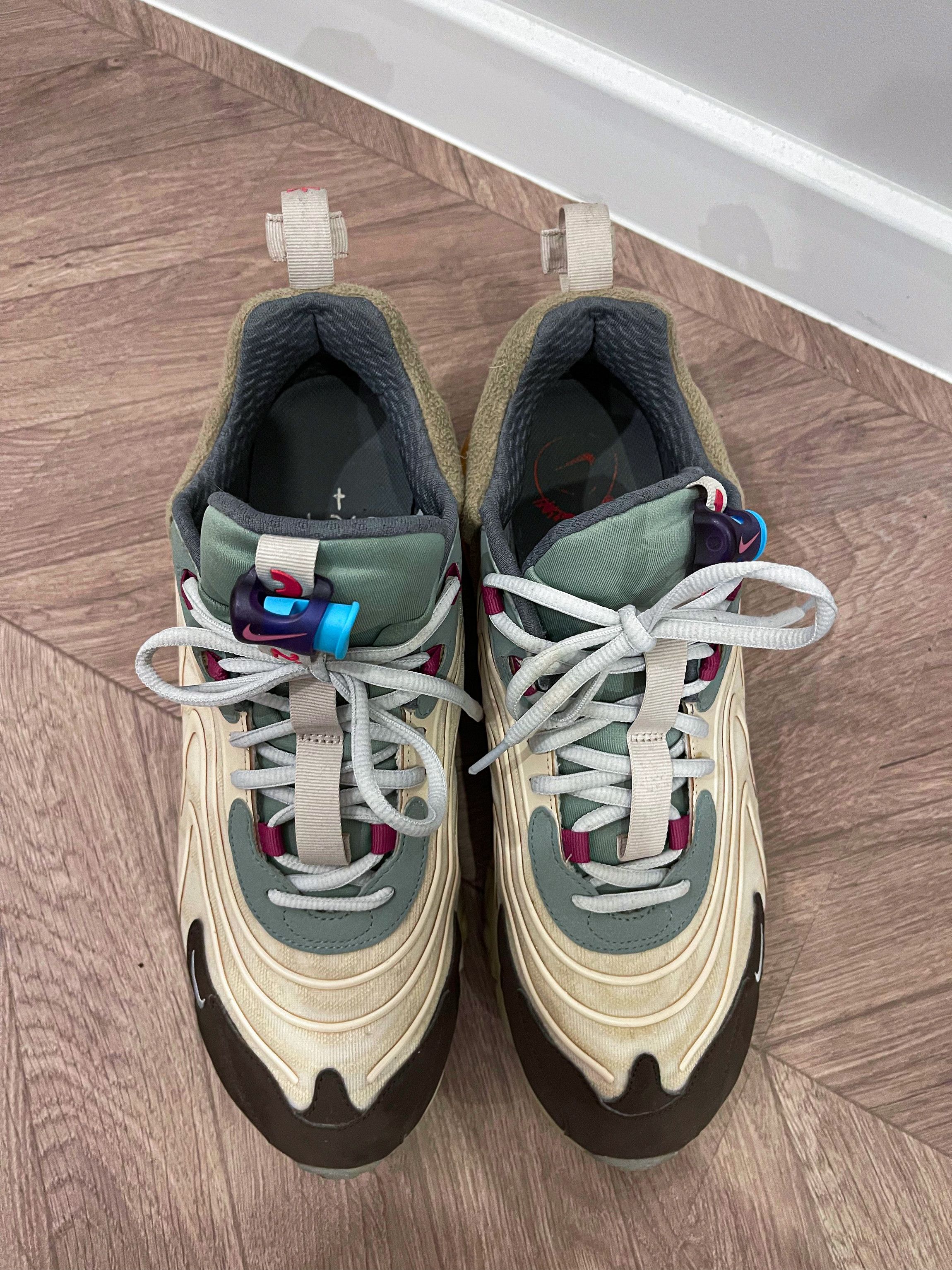 Nike × Travis Scott Air Max 270 React Travis Scott Cactus Trails Size US 11.5 / EU 44-45 - 2 Thumbnail