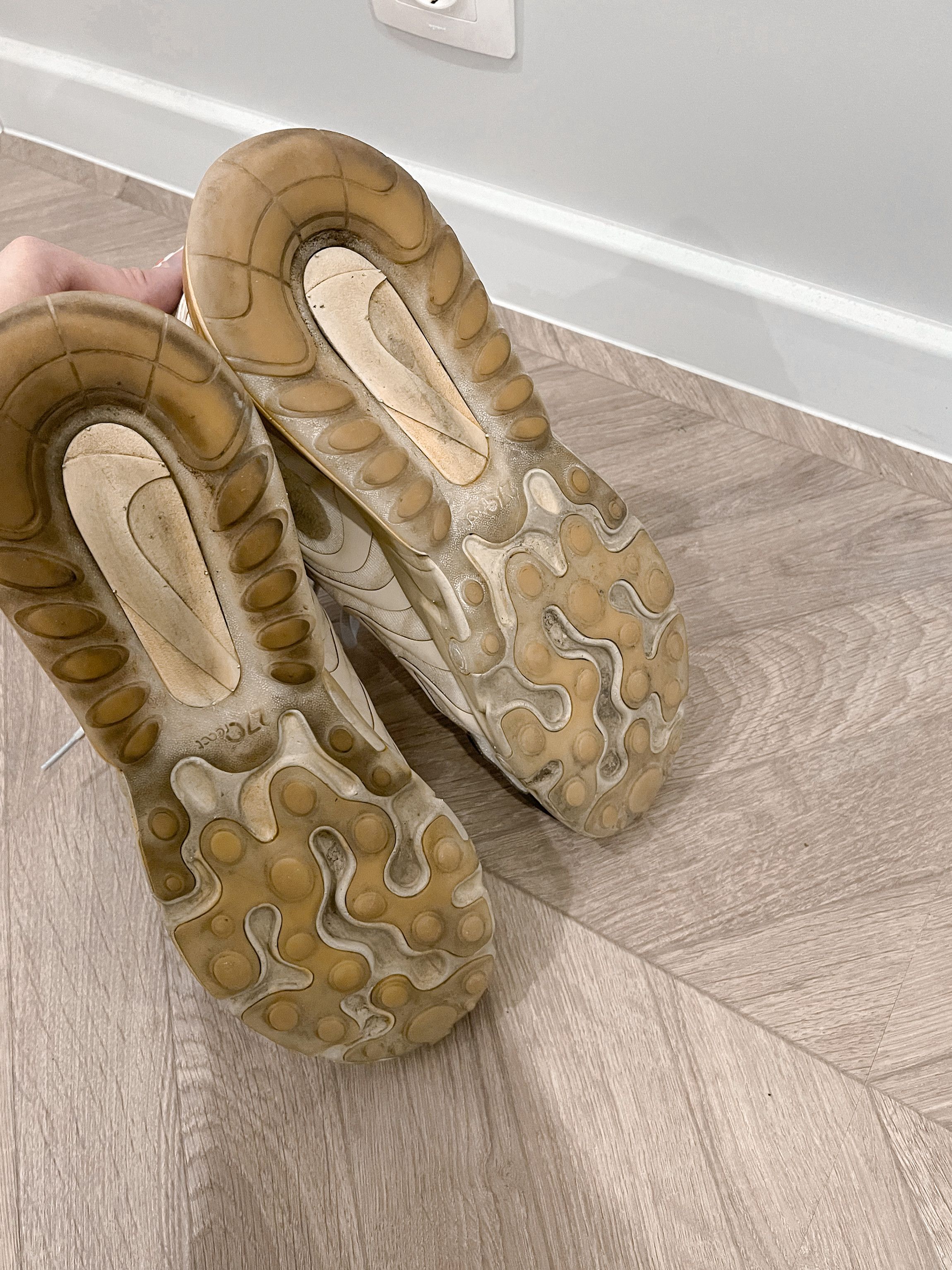 Nike × Travis Scott Air Max 270 React Travis Scott Cactus Trails Size US 11.5 / EU 44-45 - 6 Thumbnail