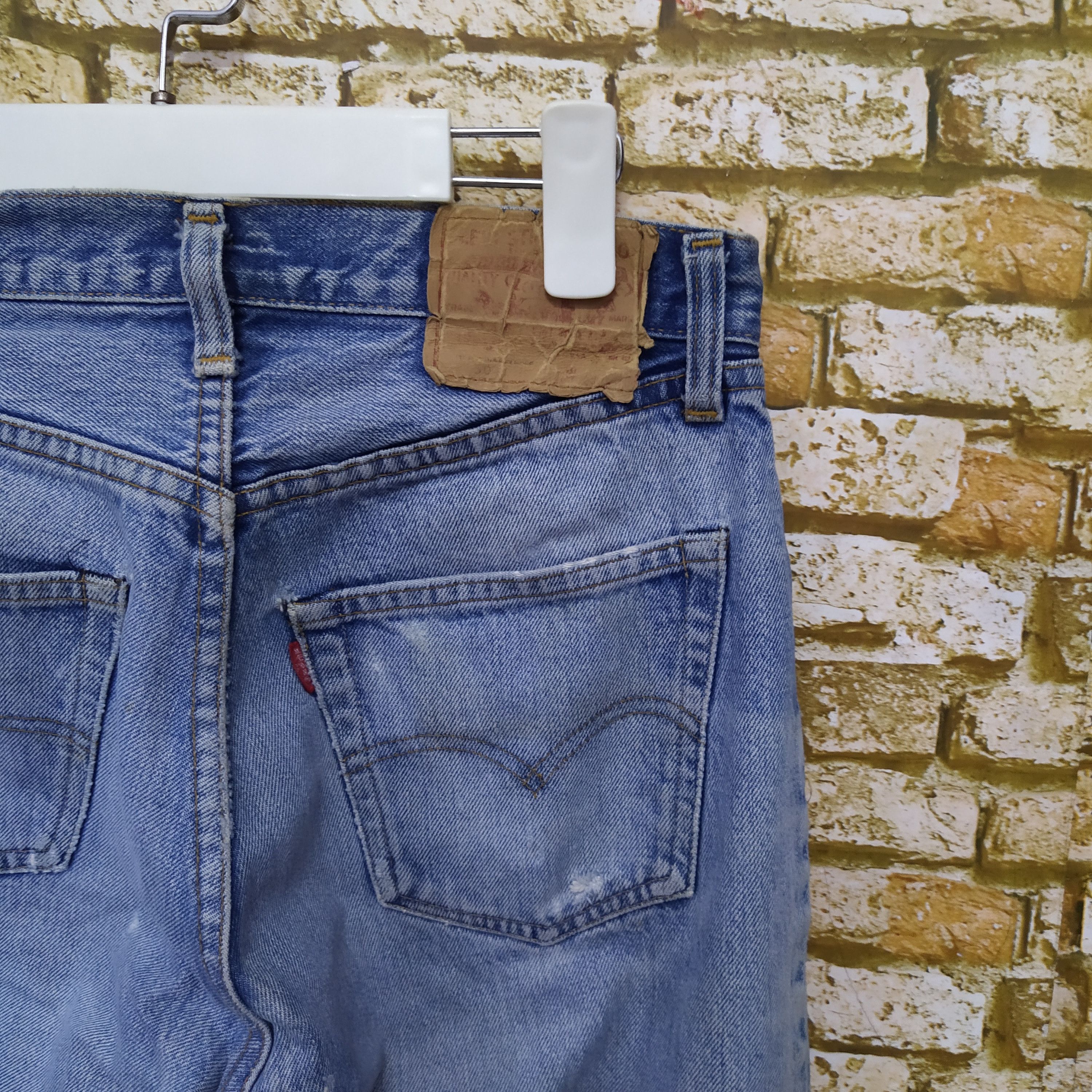 Levi's × Vintage 80s LEVIS 501 SELVEDGE USA #6 DISTRESED DENIM COBAIN (D419) Size US 27 - 2 Thumbnail