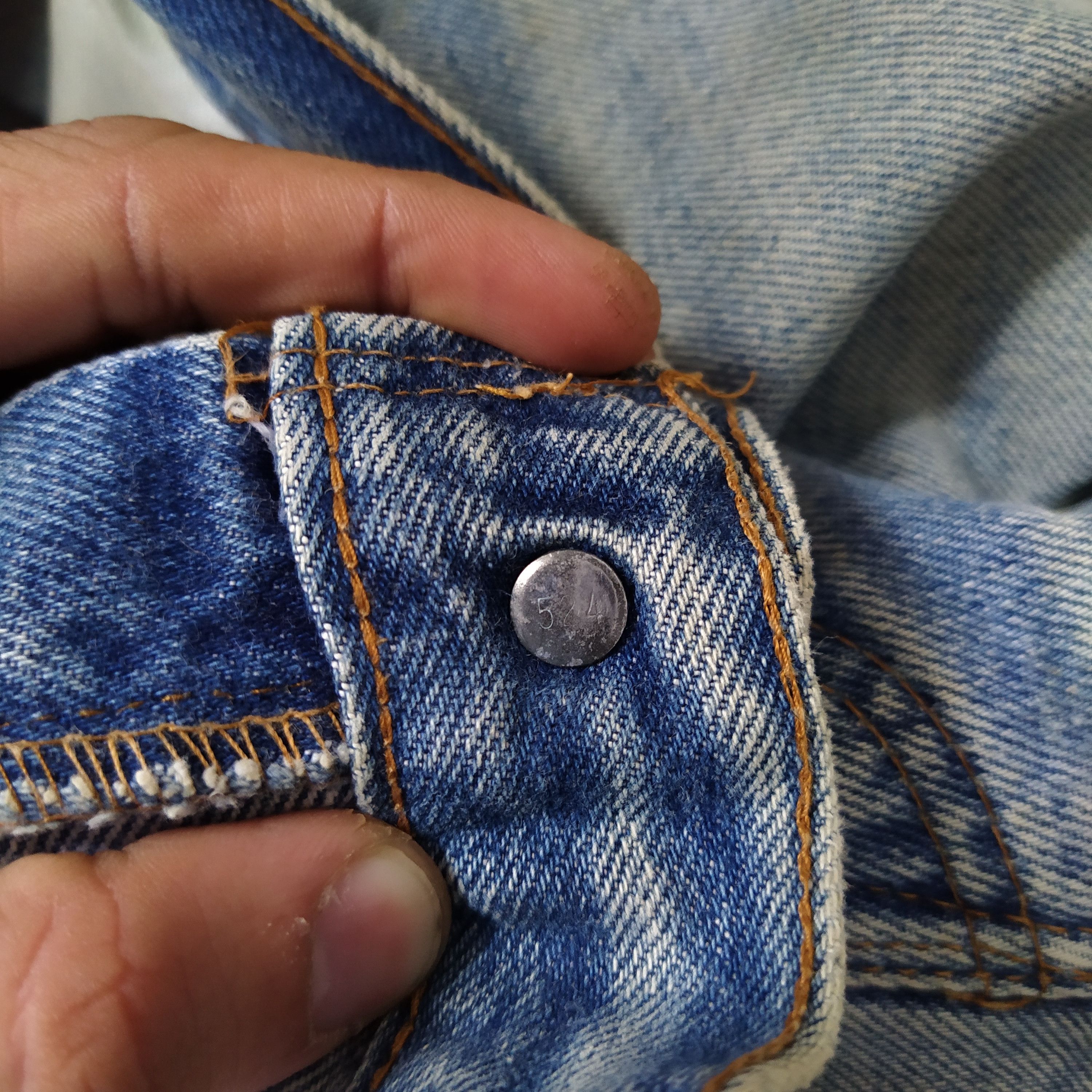 Levi's 80s LEVIS 501 SEVEDGE USA #524 DISTRESSED DENIM (D420) Size US 27 - 9 Thumbnail
