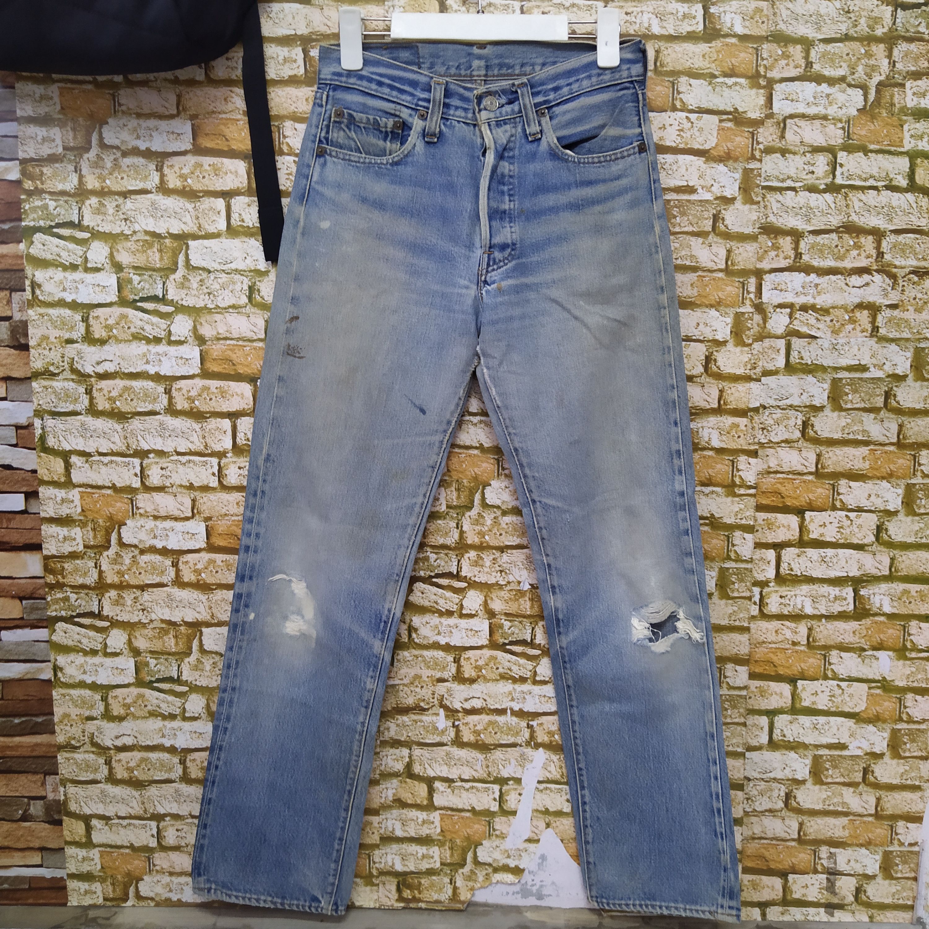 Levi's 80s LEVIS 501 SEVEDGE USA #524 DISTRESSED DENIM (D420) Size US 27 - 1 Thumbnail