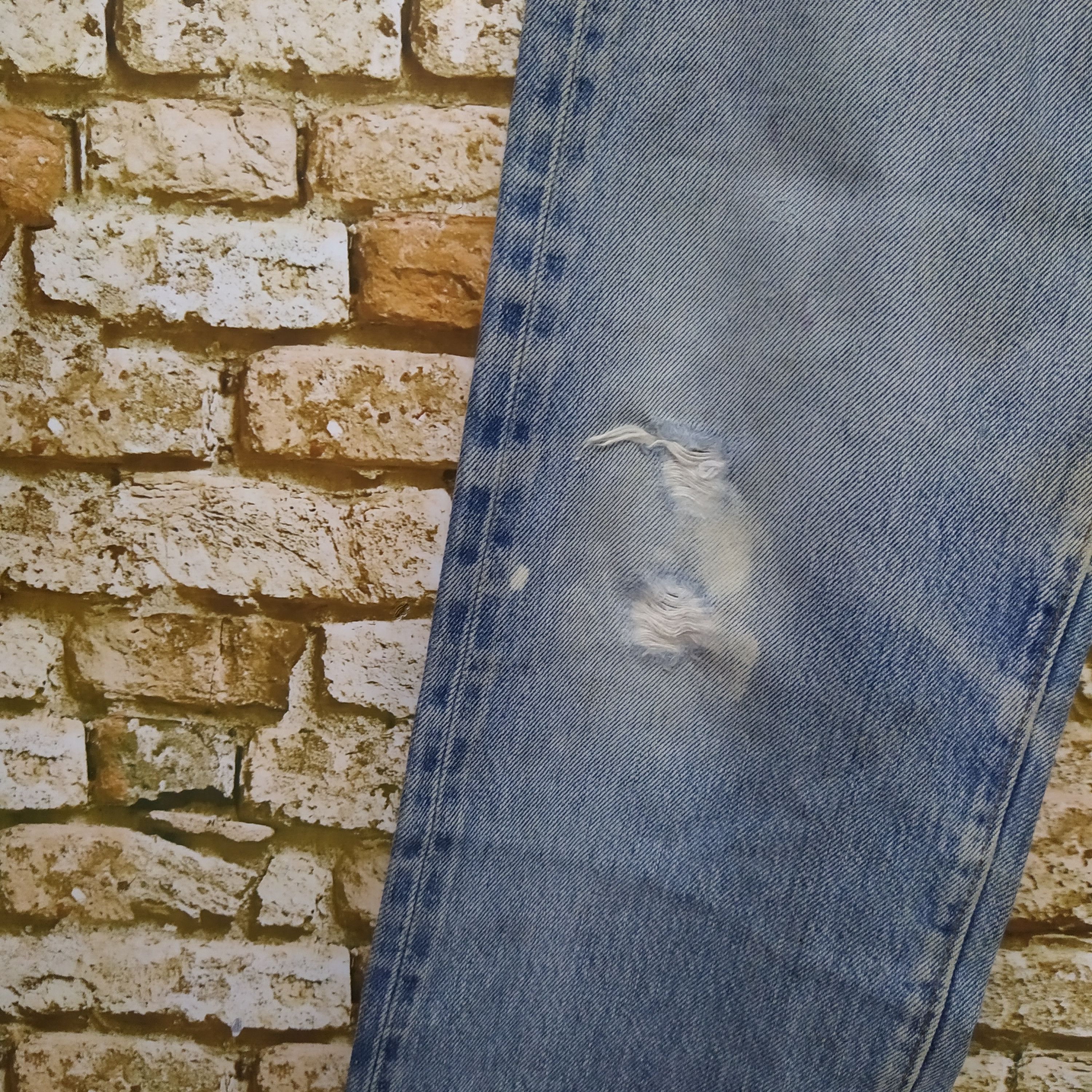 Levi's 80s LEVIS 501 SEVEDGE USA #524 DISTRESSED DENIM (D420) Size US 27 - 2 Thumbnail