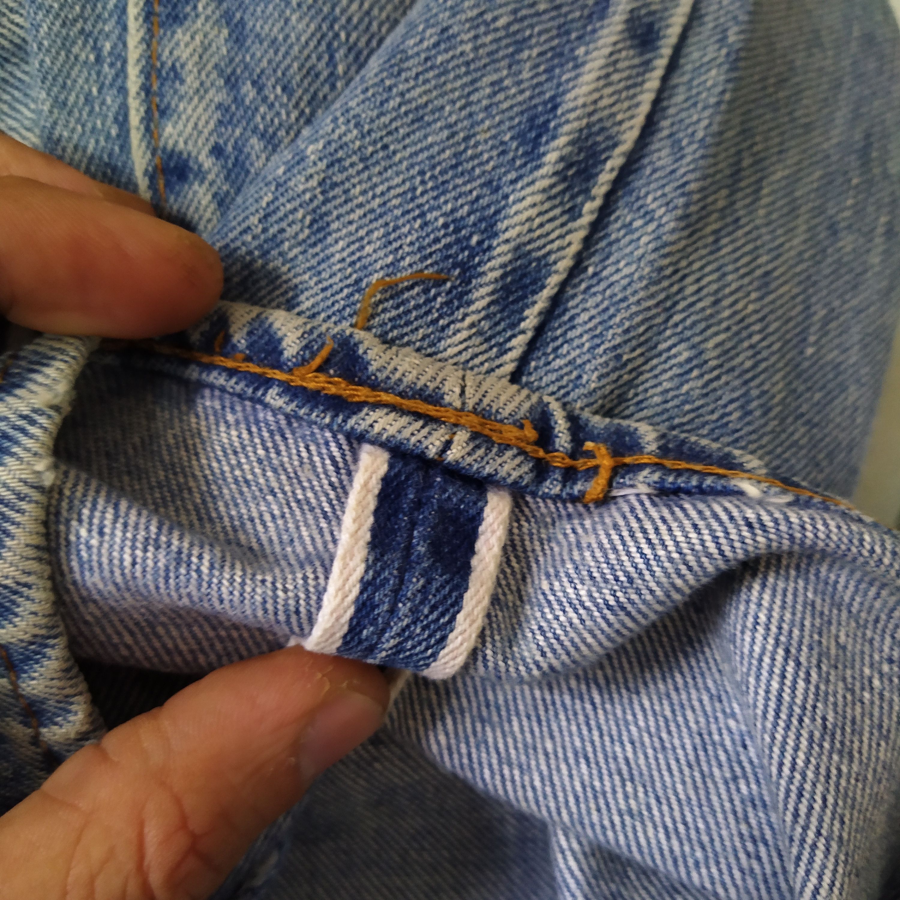 Levi's 80s LEVIS 501 SEVEDGE USA #524 DISTRESSED DENIM (D420) Size US 27 - 11 Thumbnail