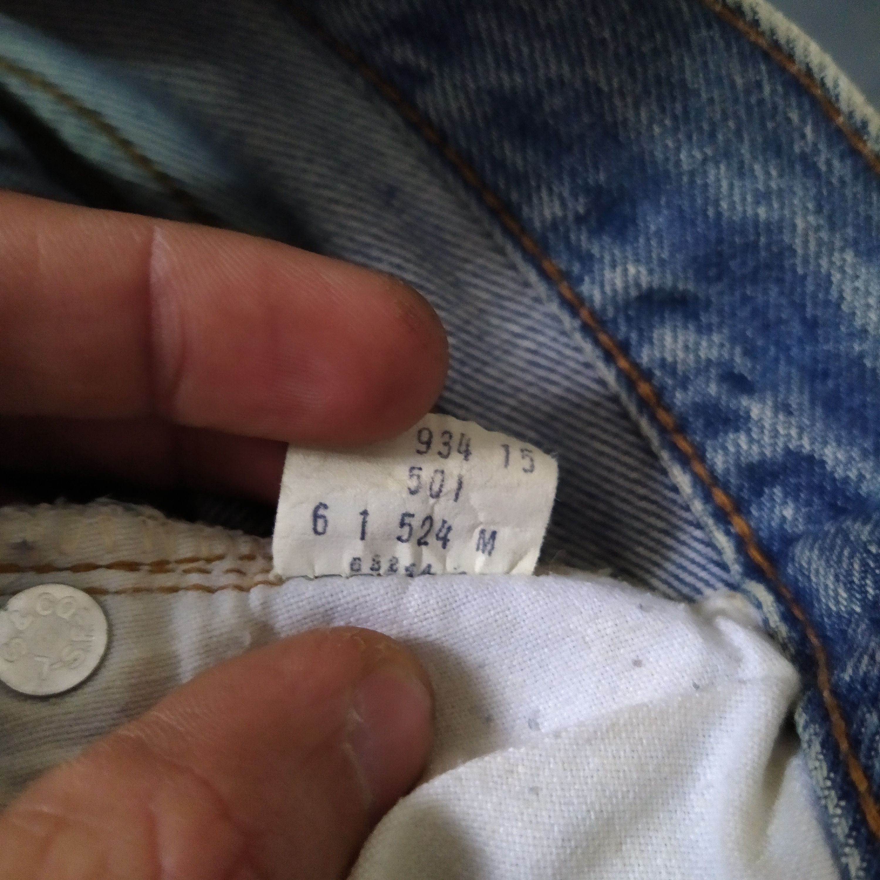 Levi's 80s LEVIS 501 SEVEDGE USA #524 DISTRESSED DENIM (D420) Size US 27 - 10 Thumbnail