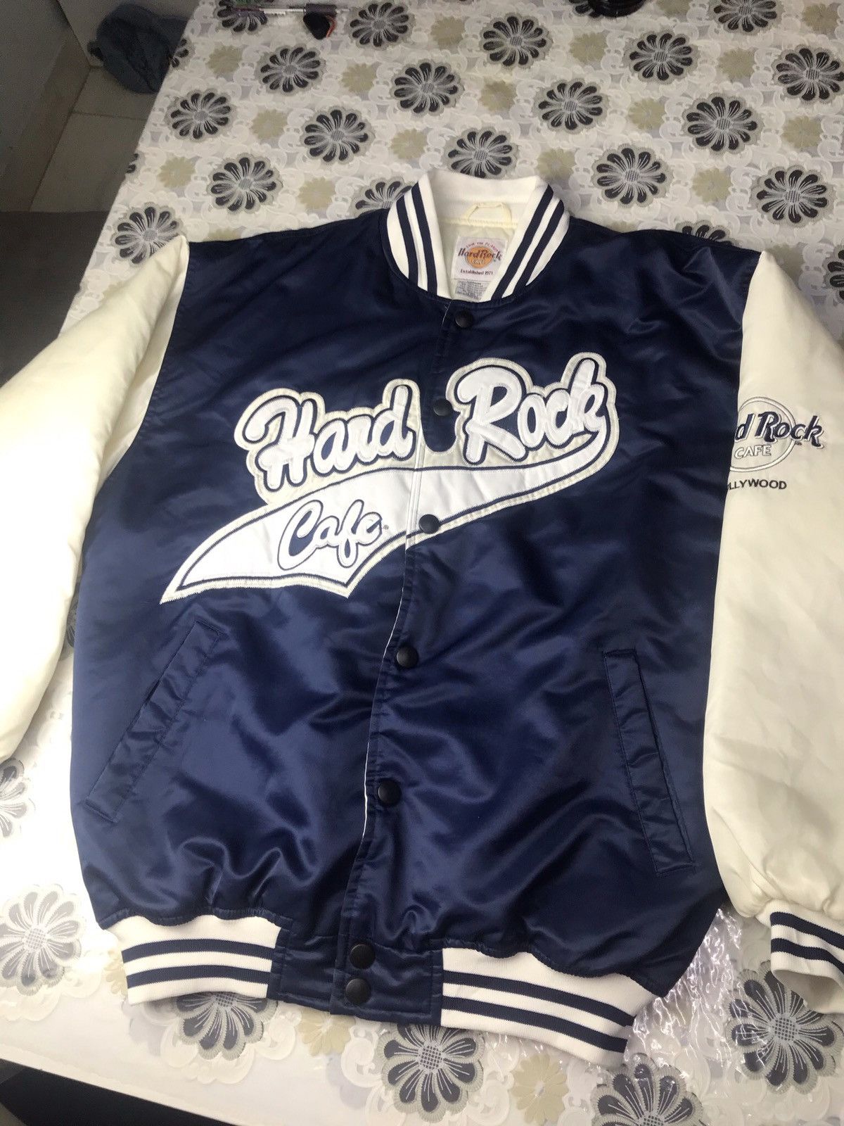 Hard Rock Cafe 🔥HARD ROCK CAFE HOLLYWOOD VARSITY JACKET Size US L / EU 52-54 / 3 - 1 Thumbnail