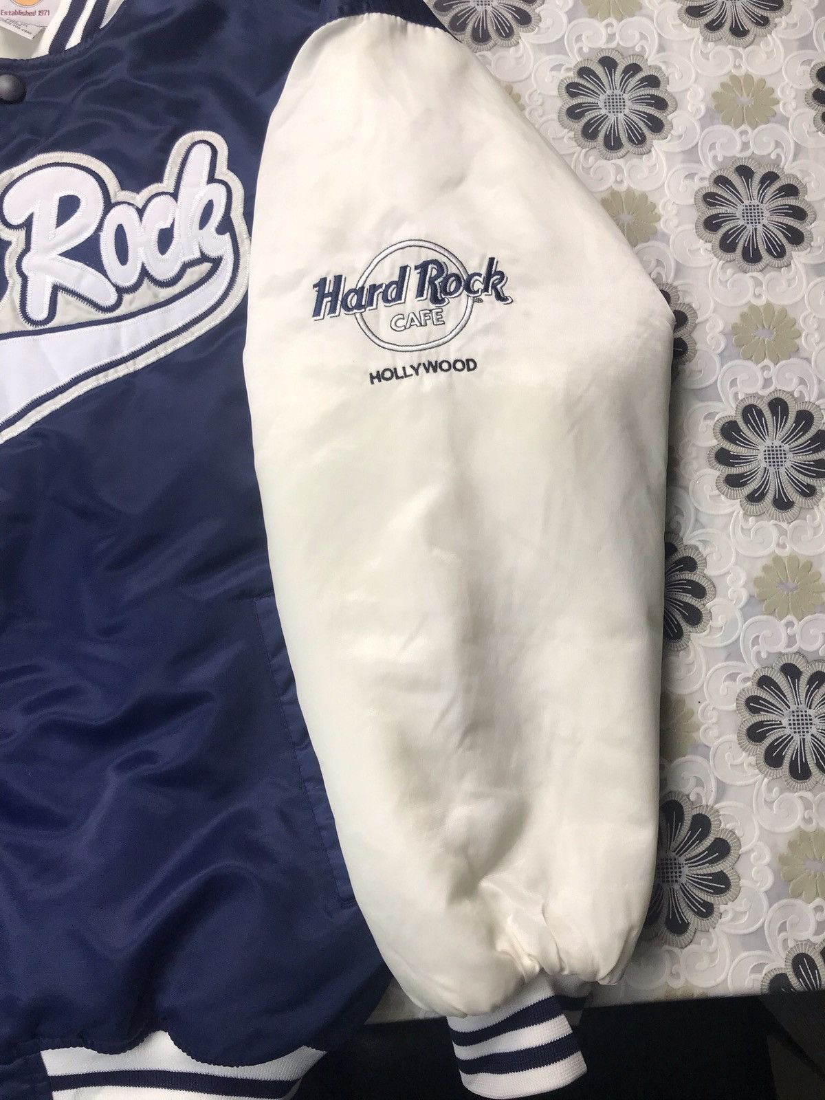 Hard Rock Cafe 🔥HARD ROCK CAFE HOLLYWOOD VARSITY JACKET Size US L / EU 52-54 / 3 - 4 Thumbnail