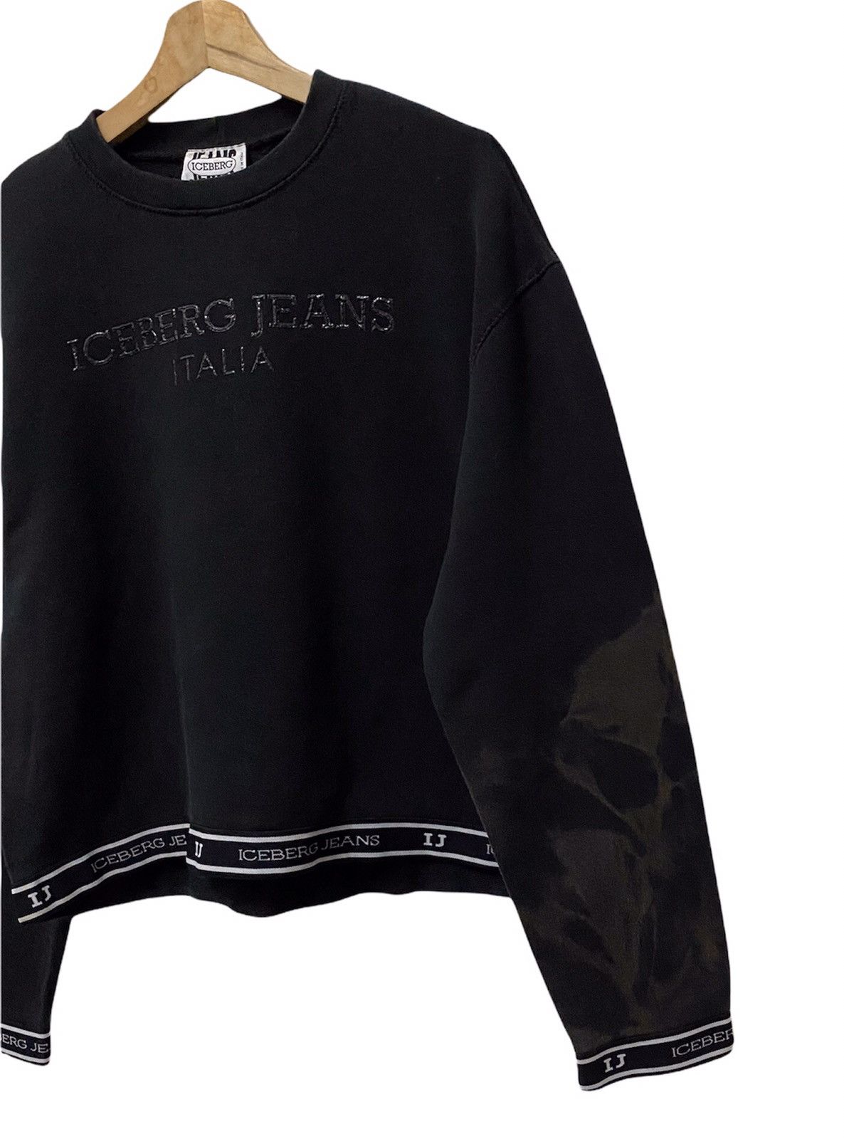 Iceberg RARE ICEBERG SIDE TAPE LOGOMATIC NATURAL DISTRESSED HAND Size US M / EU 48-50 / 2 - 5 Thumbnail