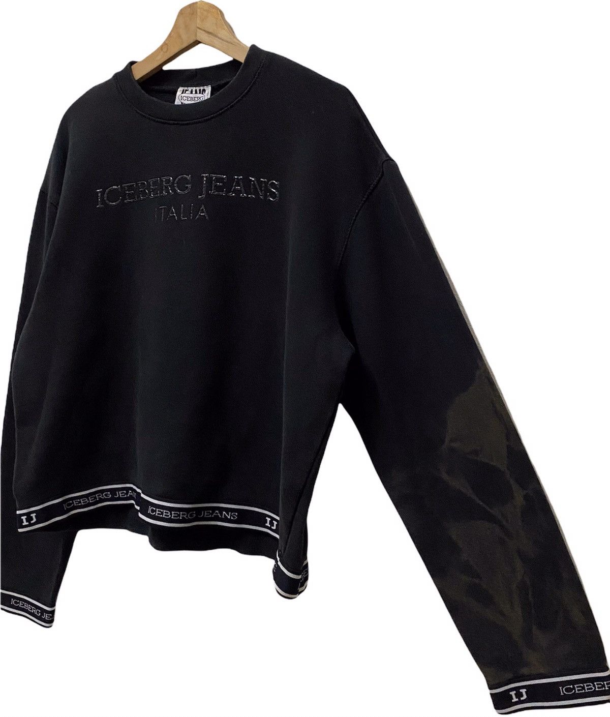 Iceberg RARE ICEBERG SIDE TAPE LOGOMATIC NATURAL DISTRESSED HAND Size US M / EU 48-50 / 2 - 9 Thumbnail