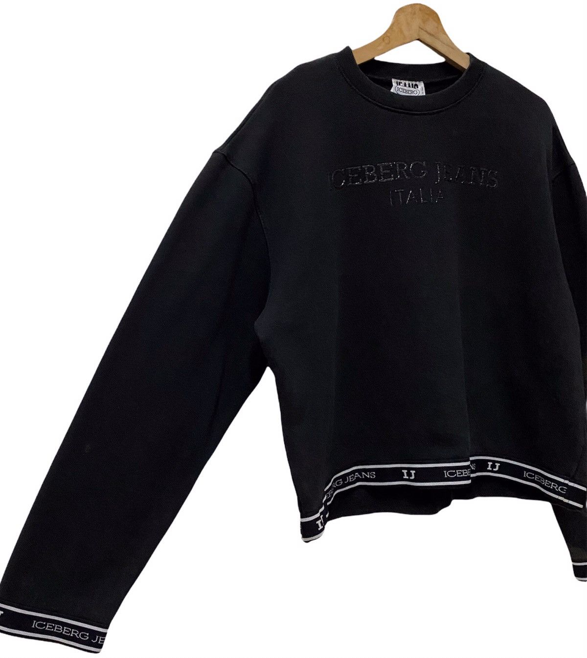 Iceberg RARE ICEBERG SIDE TAPE LOGOMATIC NATURAL DISTRESSED HAND Size US M / EU 48-50 / 2 - 10 Thumbnail