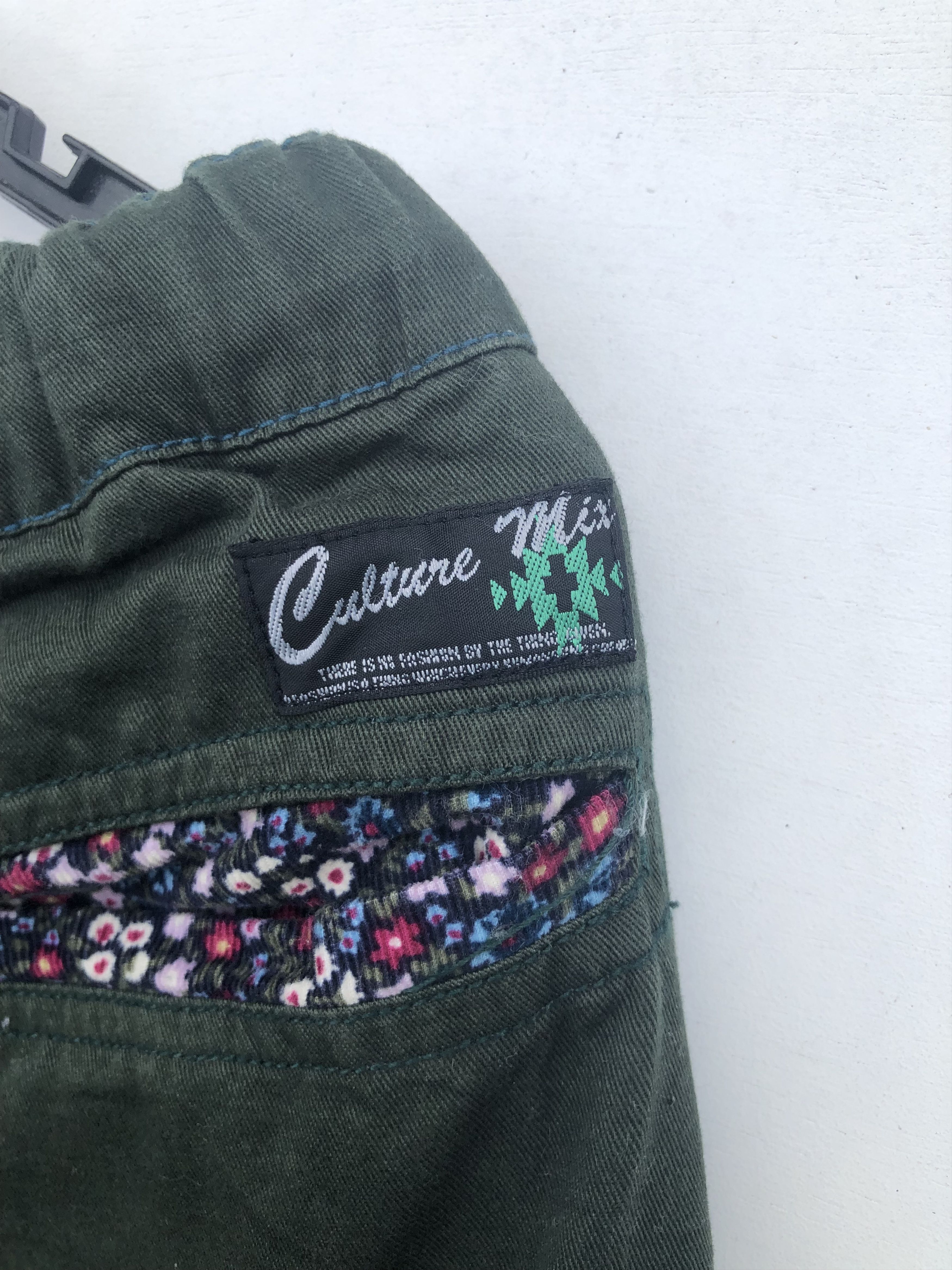 Japanese Brand RARE🔥PATCH WORK CROPPED 3/4 PANTS NICE DESIGN Size US 32 / EU 48 - 8 Thumbnail