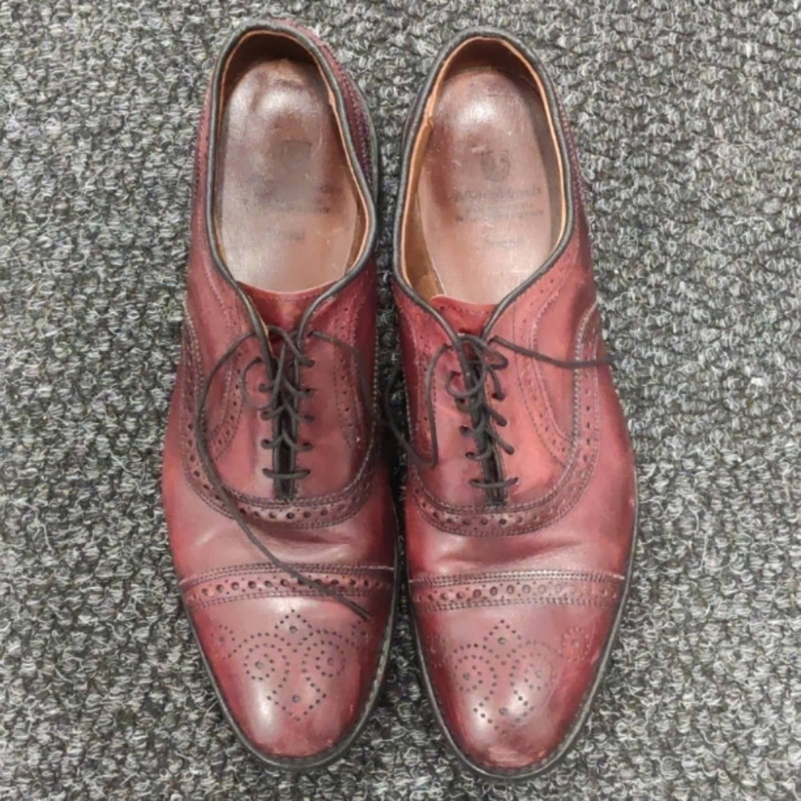 Allen Edmonds Allen Edmonds Men display picture 1