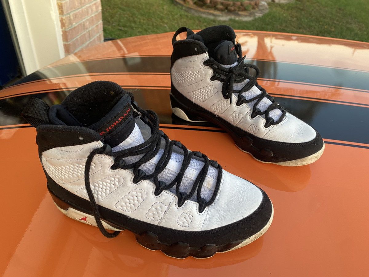 Store Jordan 9 space jam